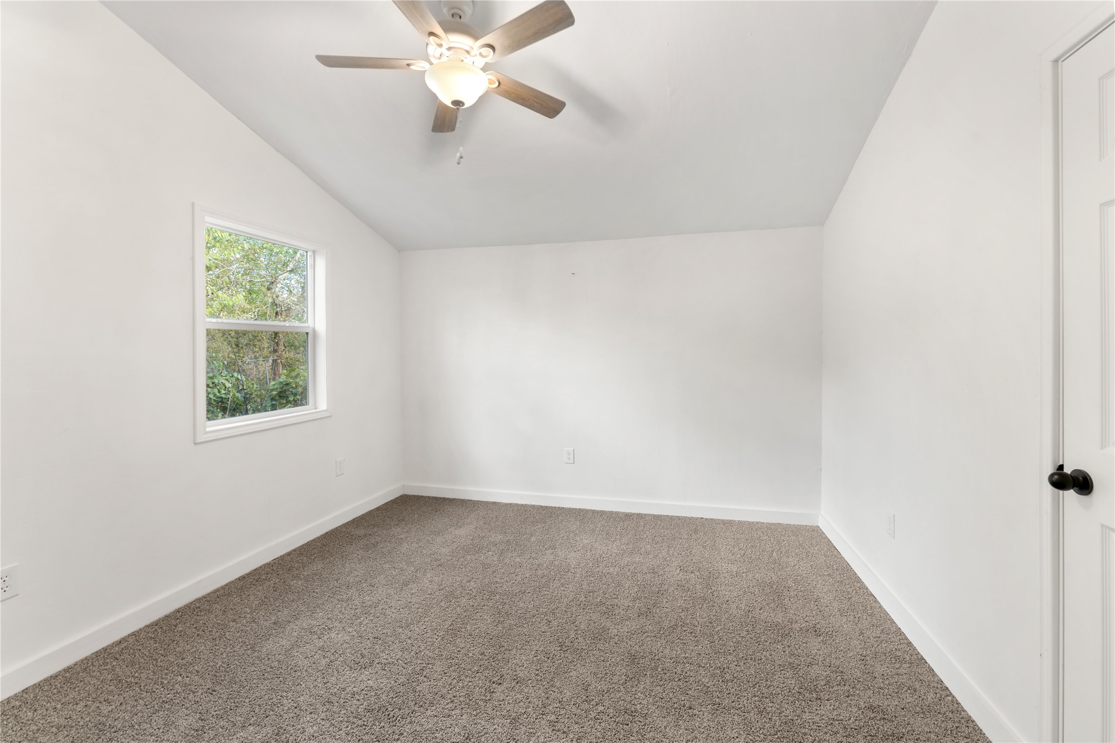 1608 Connie Street Property Photo 12