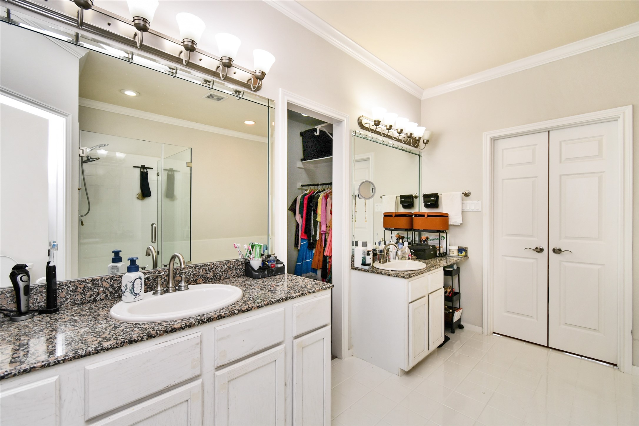 2820 Bering Drive Property Photo 19