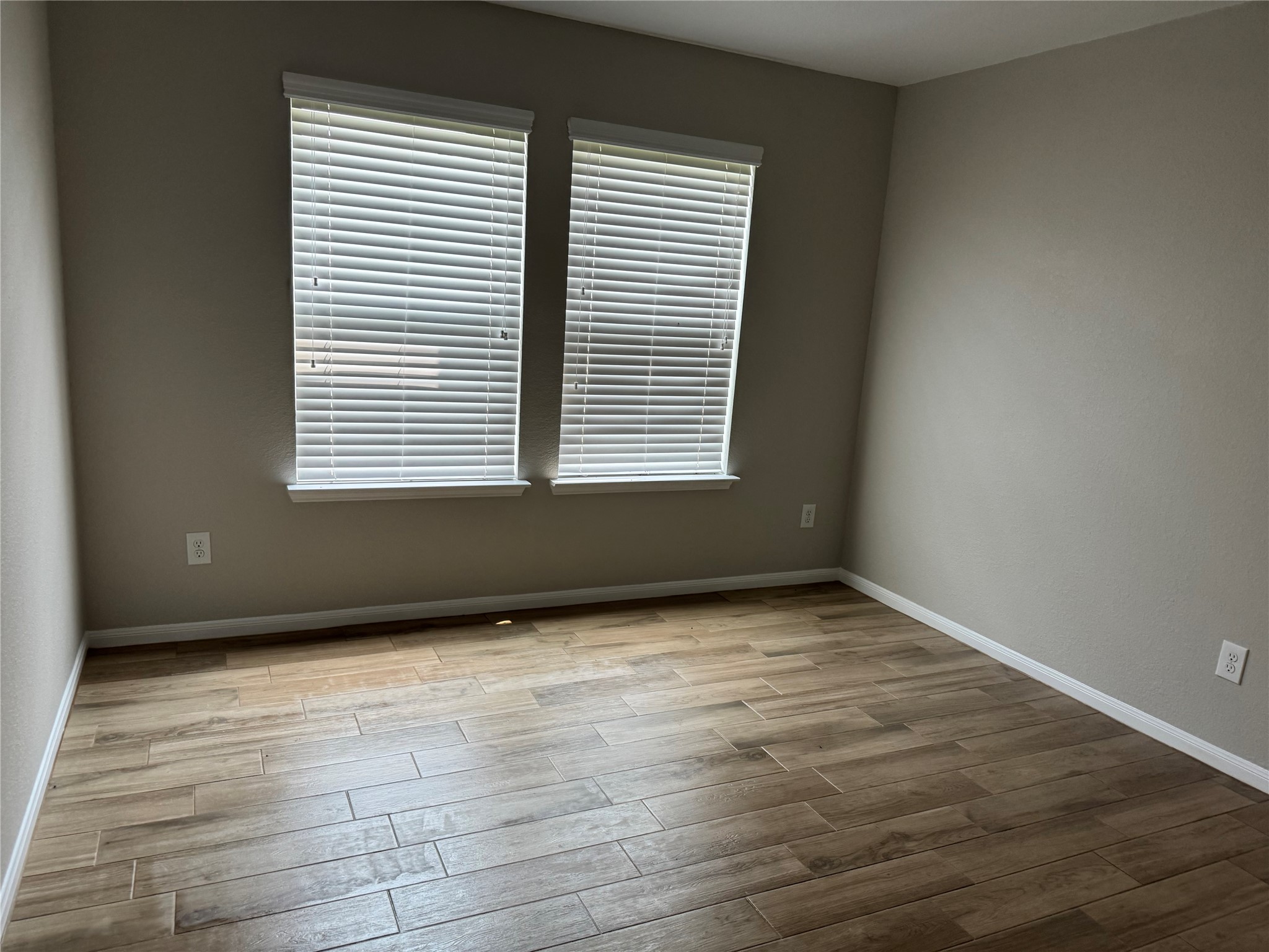 2487 Saddlecreek Property Photo 2
