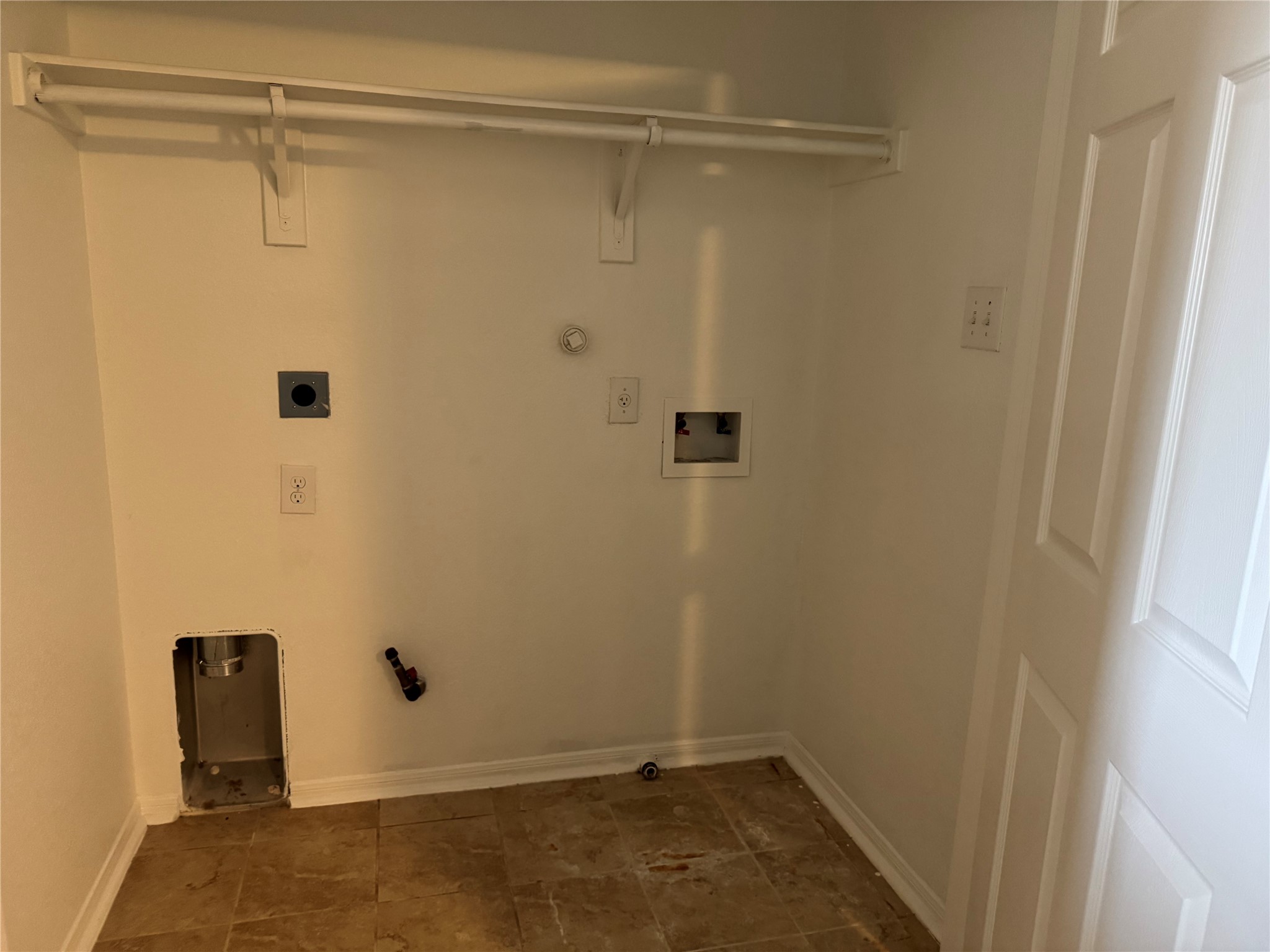 2487 Saddlecreek Property Photo 11