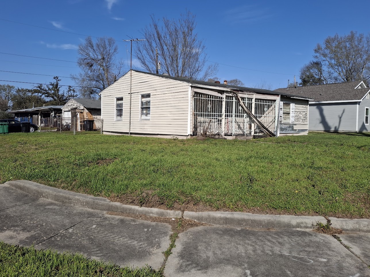 5303 Dewberry Street Property Photo
