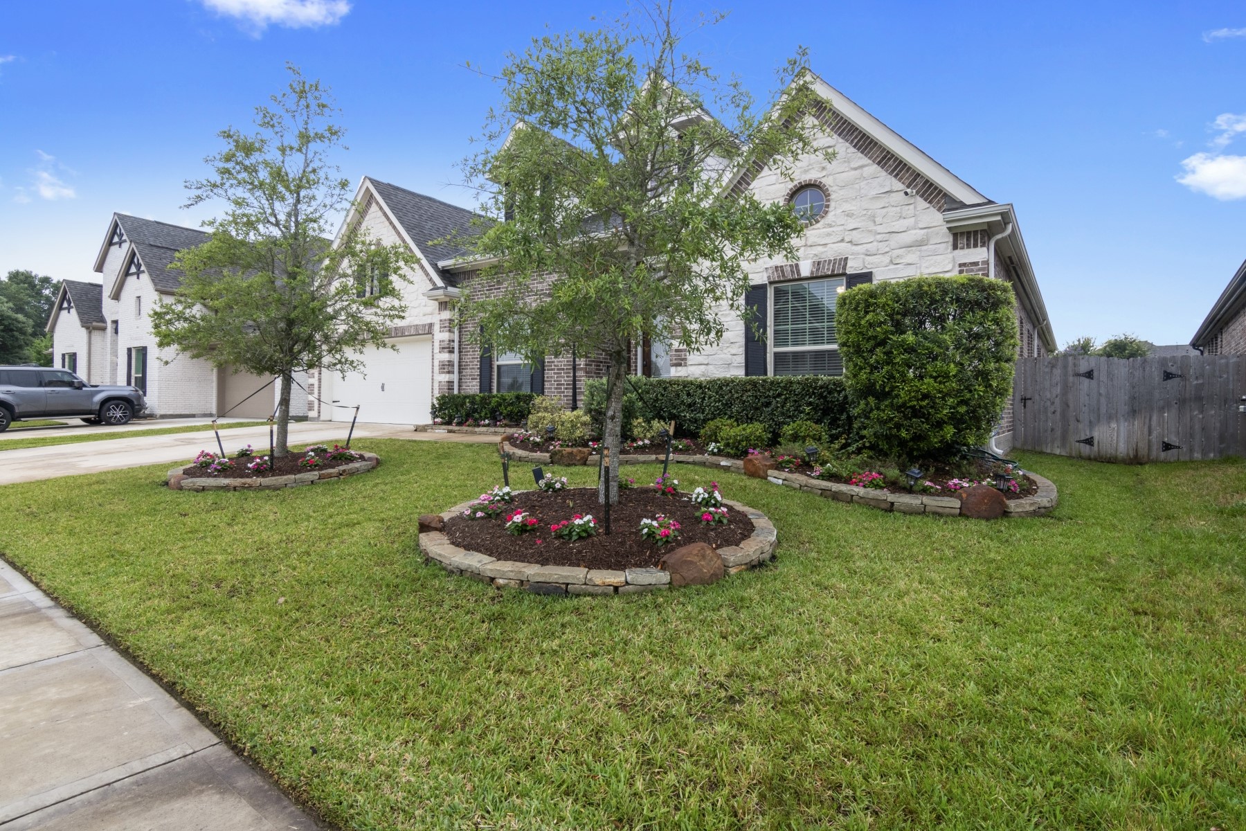 5518 Elden Trail Property Photo 5