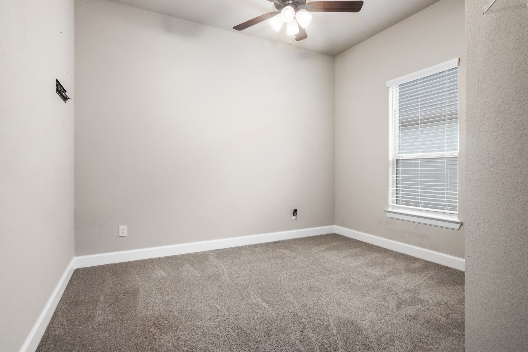 5518 Elden Trail Property Photo 28