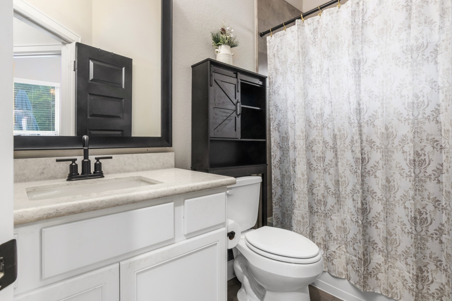 5518 Elden Trail Property Photo 29