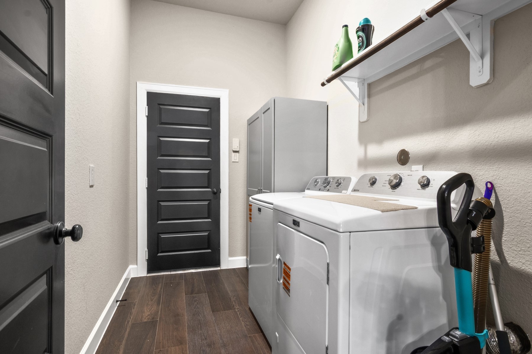 5518 Elden Trail Property Photo 31