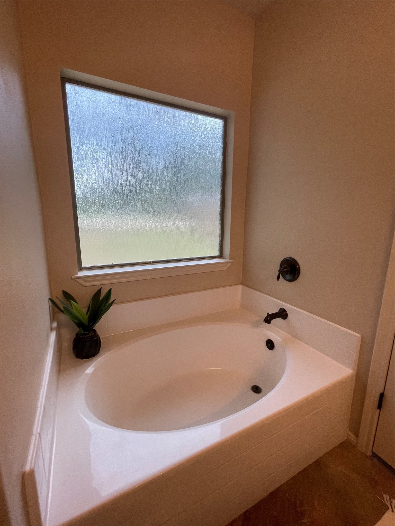 230 Hollywood Property Photo 10
