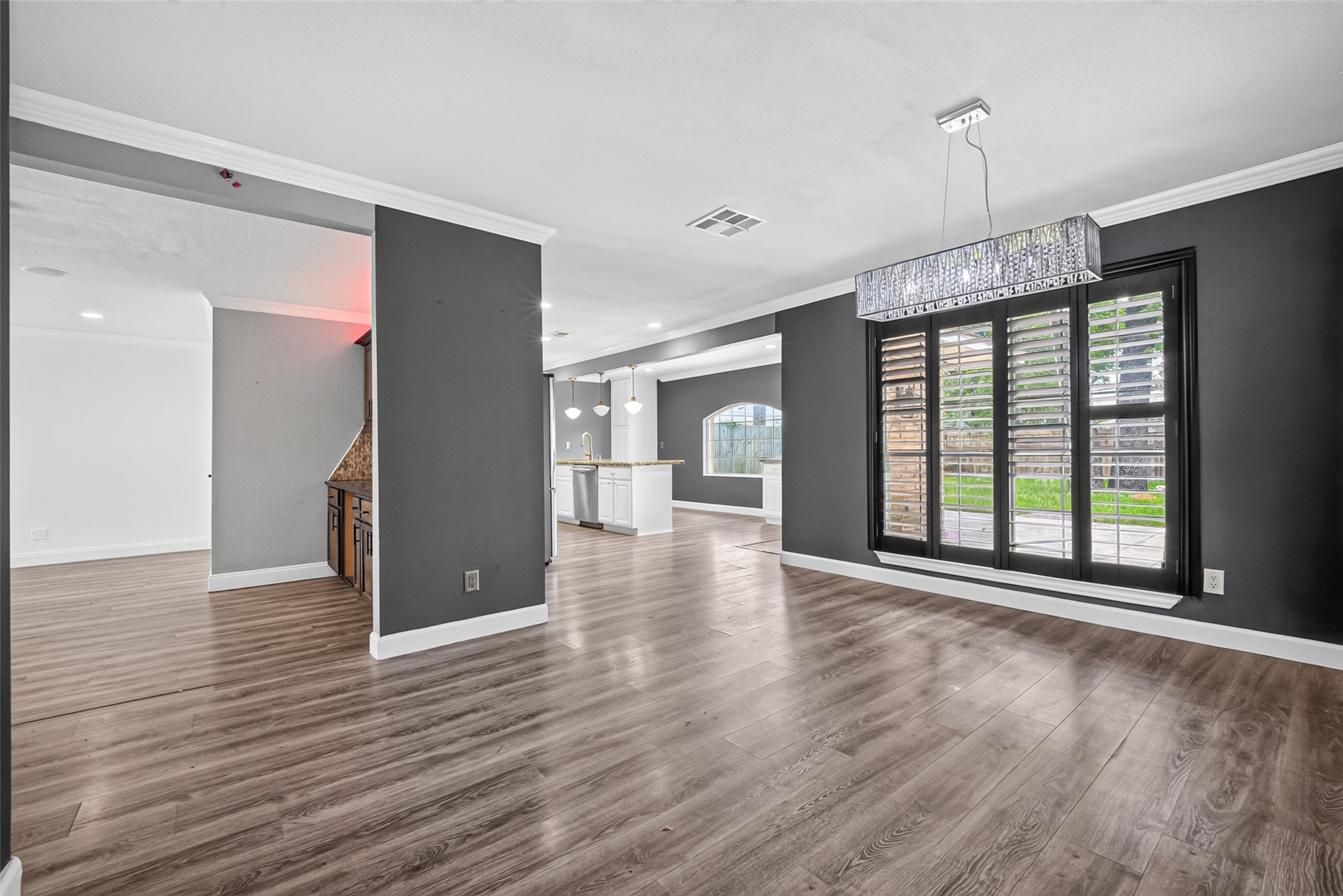 7713 Yoe Street Property Photo 11