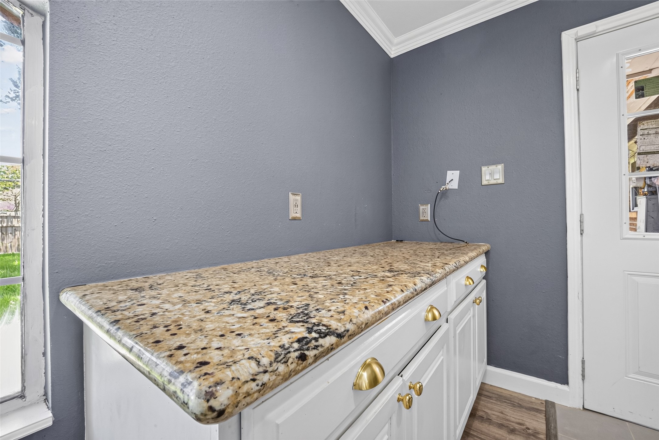 7713 Yoe Street Property Photo 23
