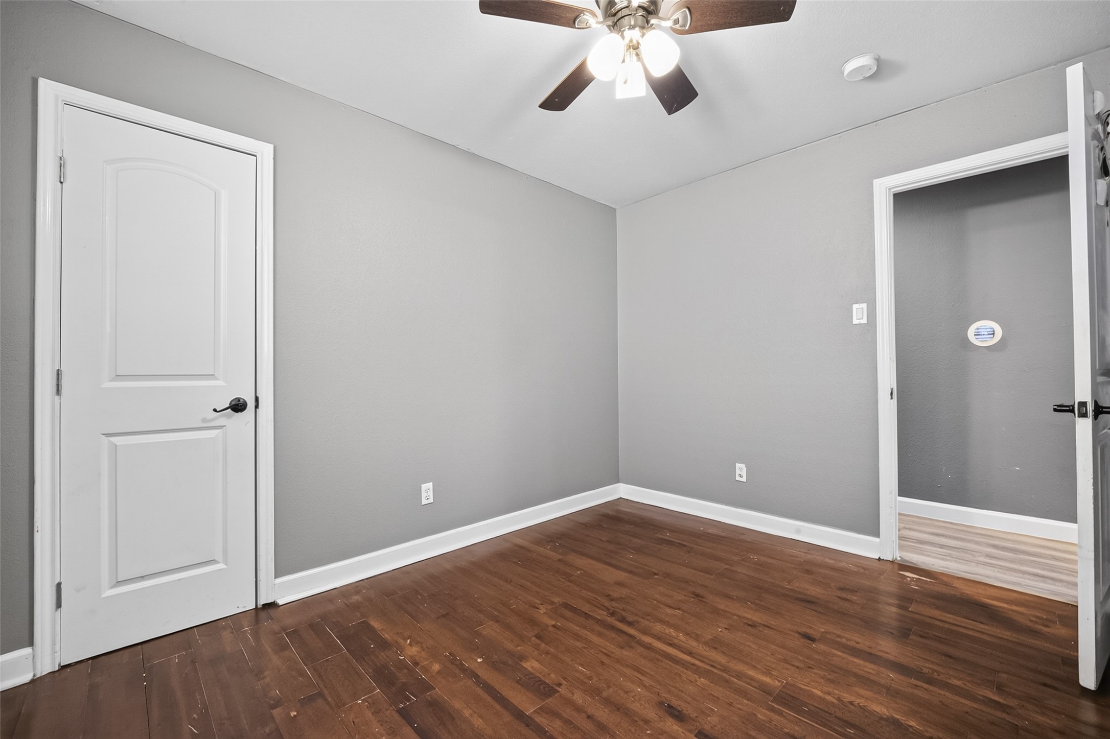 7713 Yoe Street Property Photo 32