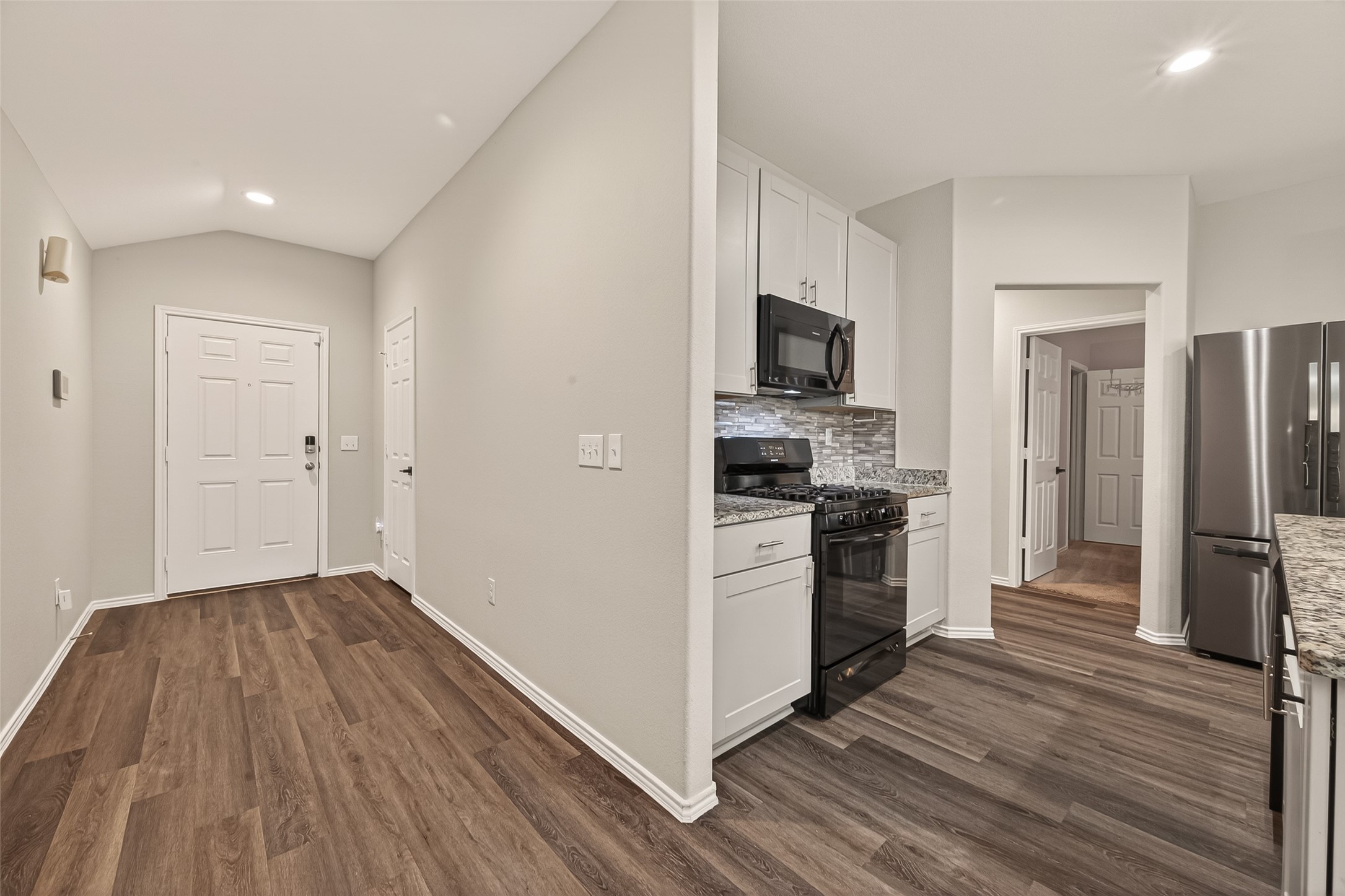 10411 Meadow Saffron Drive Property Photo 5