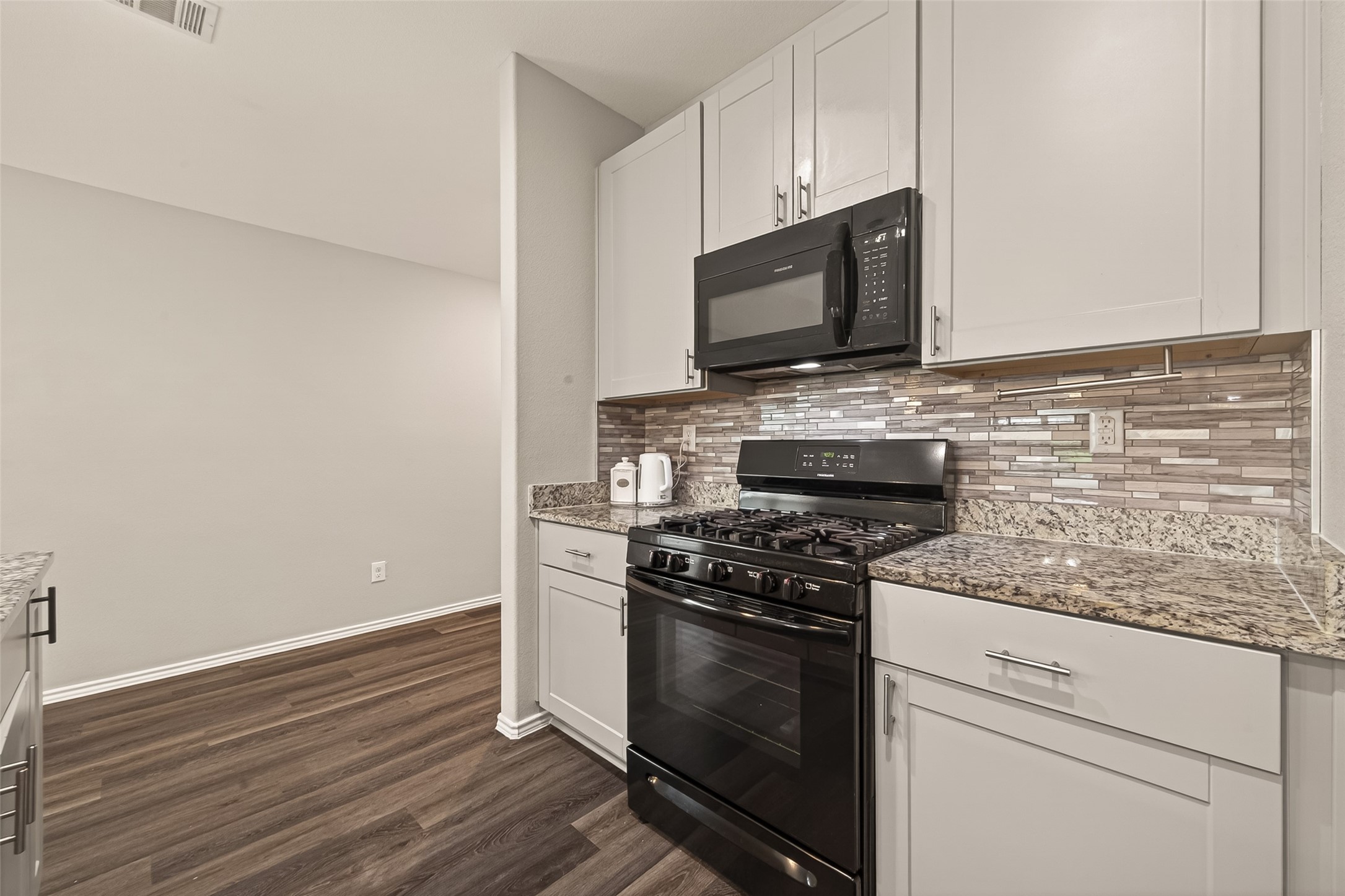 10411 Meadow Saffron Drive Property Photo 13
