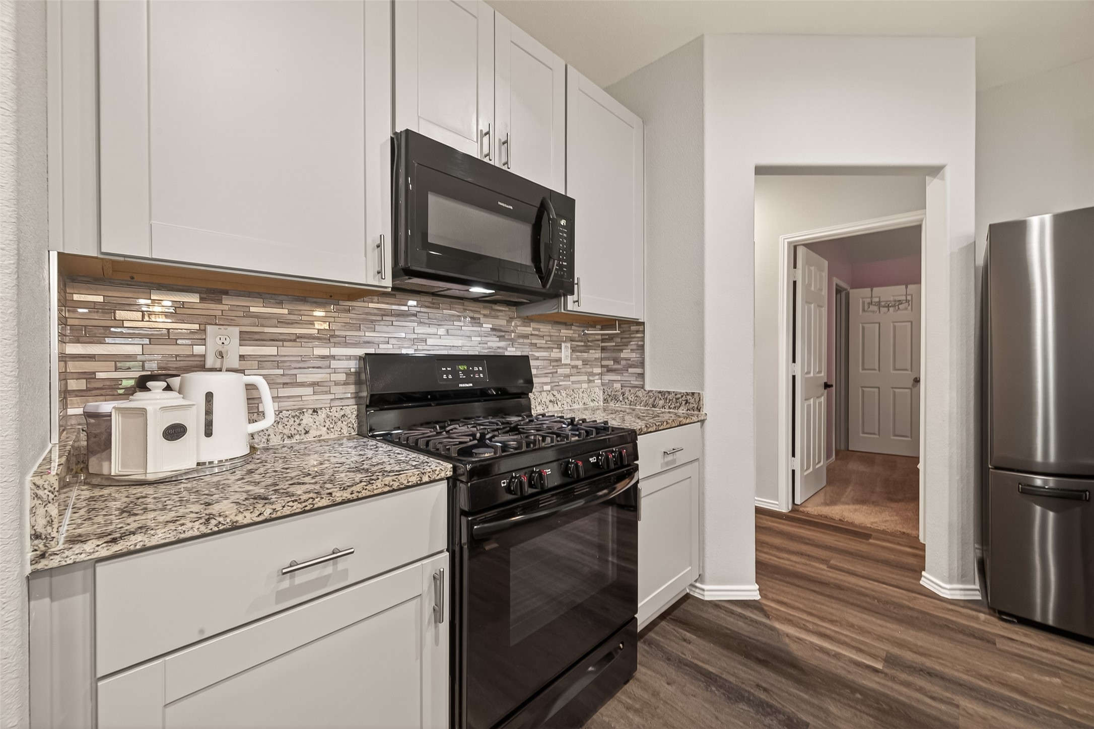 10411 Meadow Saffron Drive Property Photo 15