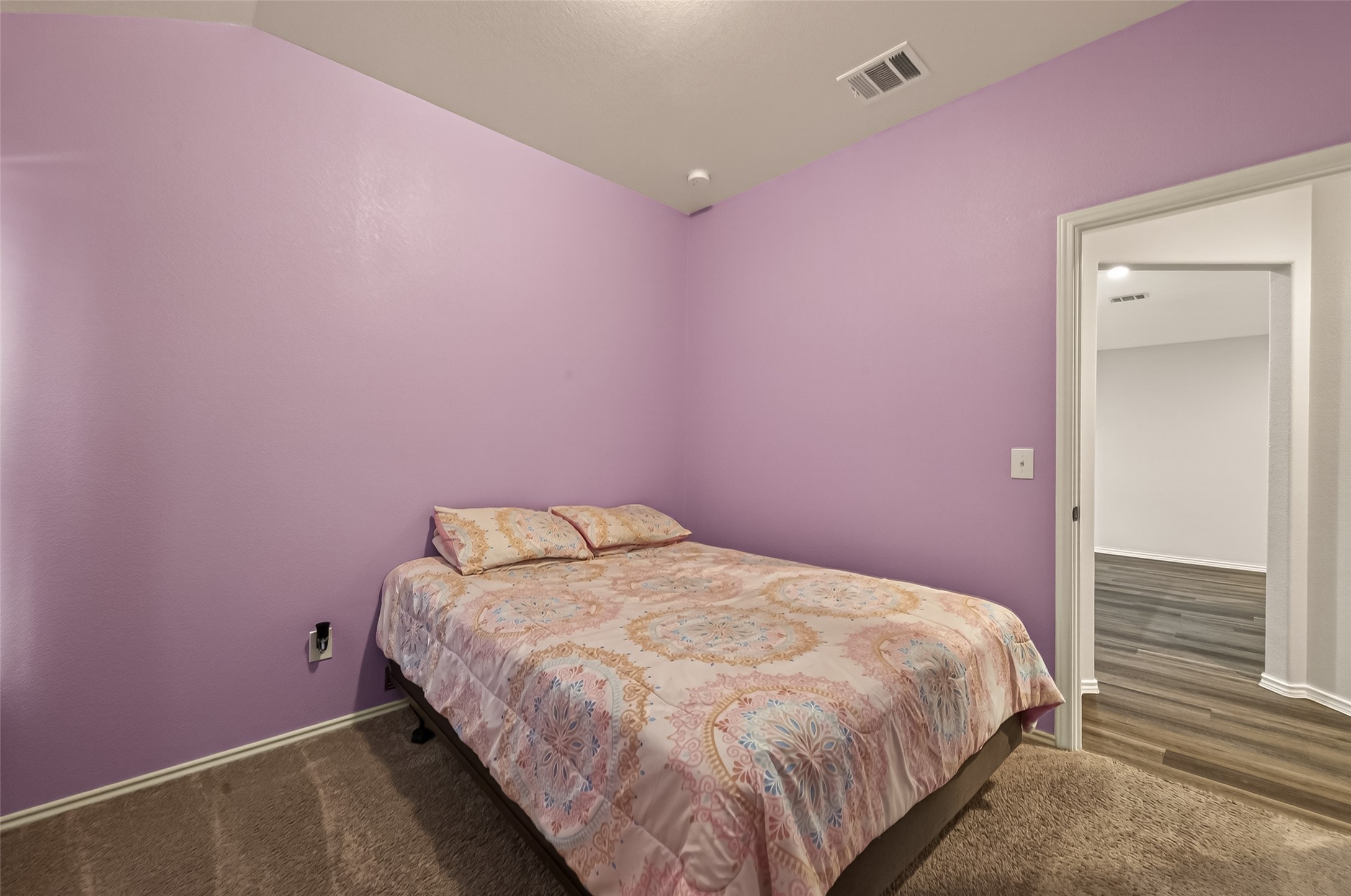 10411 Meadow Saffron Drive Property Photo 18