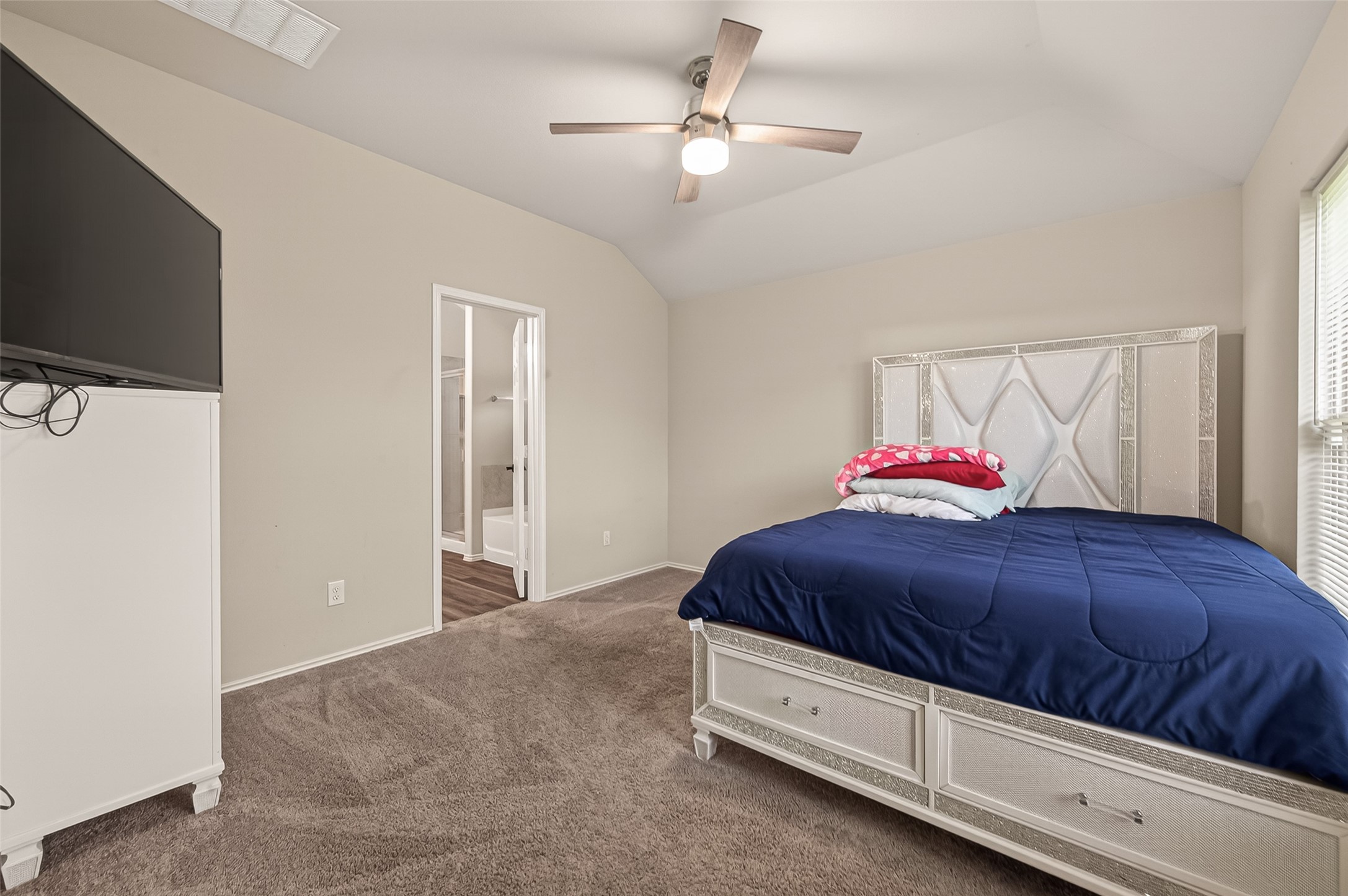 10411 Meadow Saffron Drive Property Photo 24