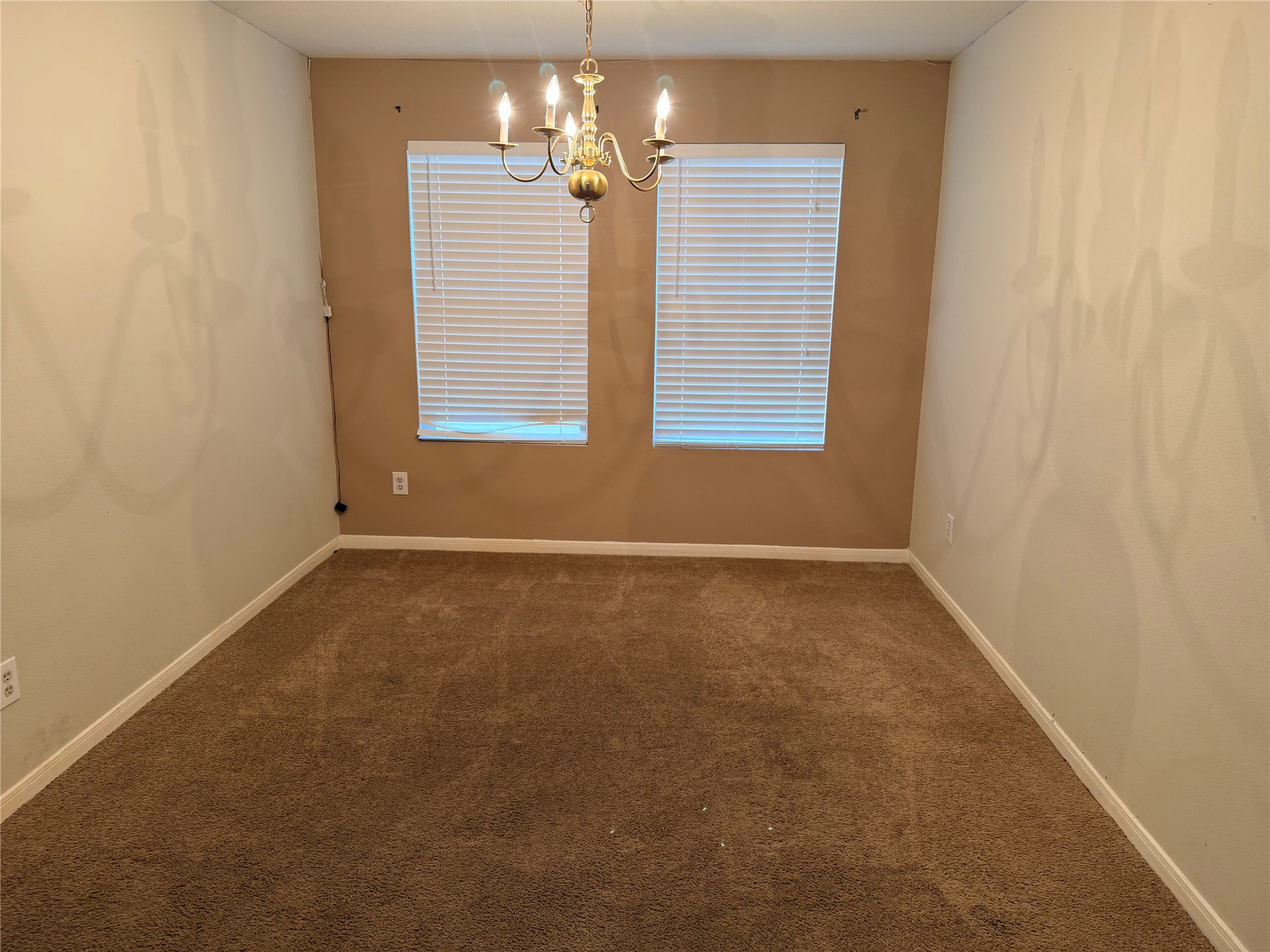5043 Lamppost Hill Court Property Photo 5