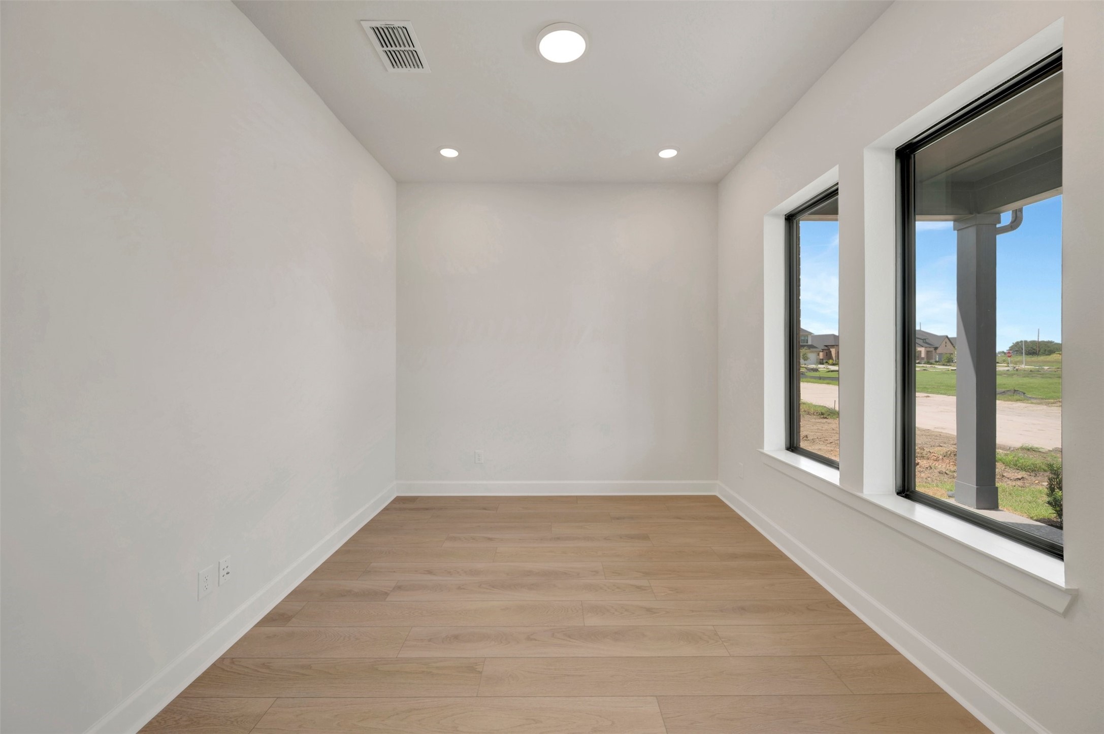 2714 Cottage Place Property Photo 12