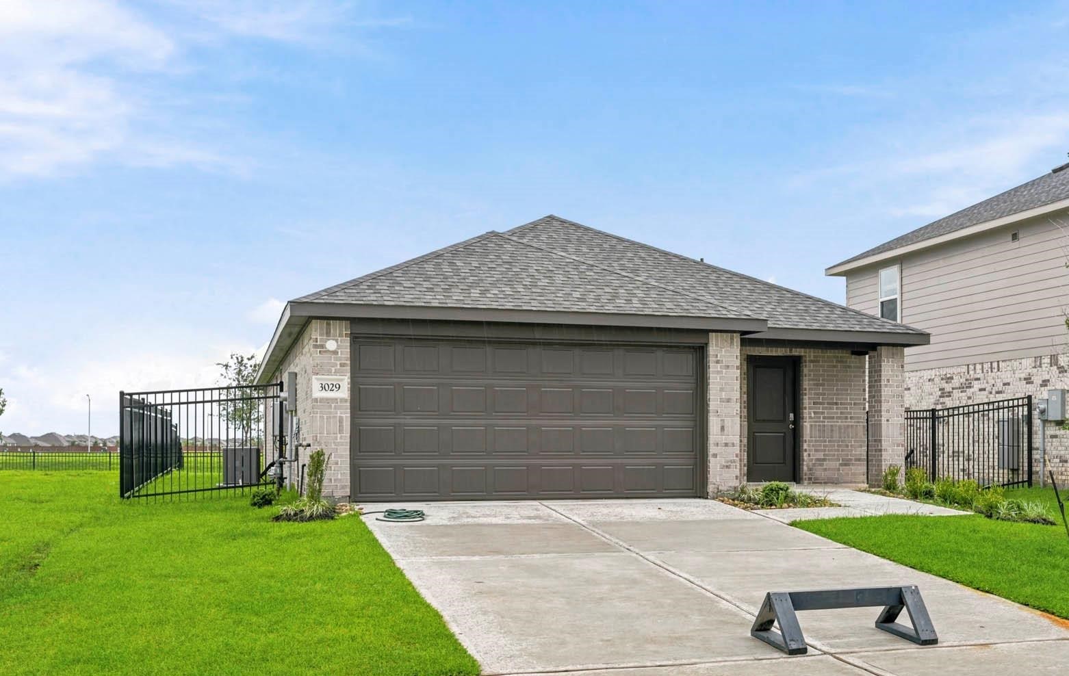 3029 Eagle Bay Drive Property Photo 3