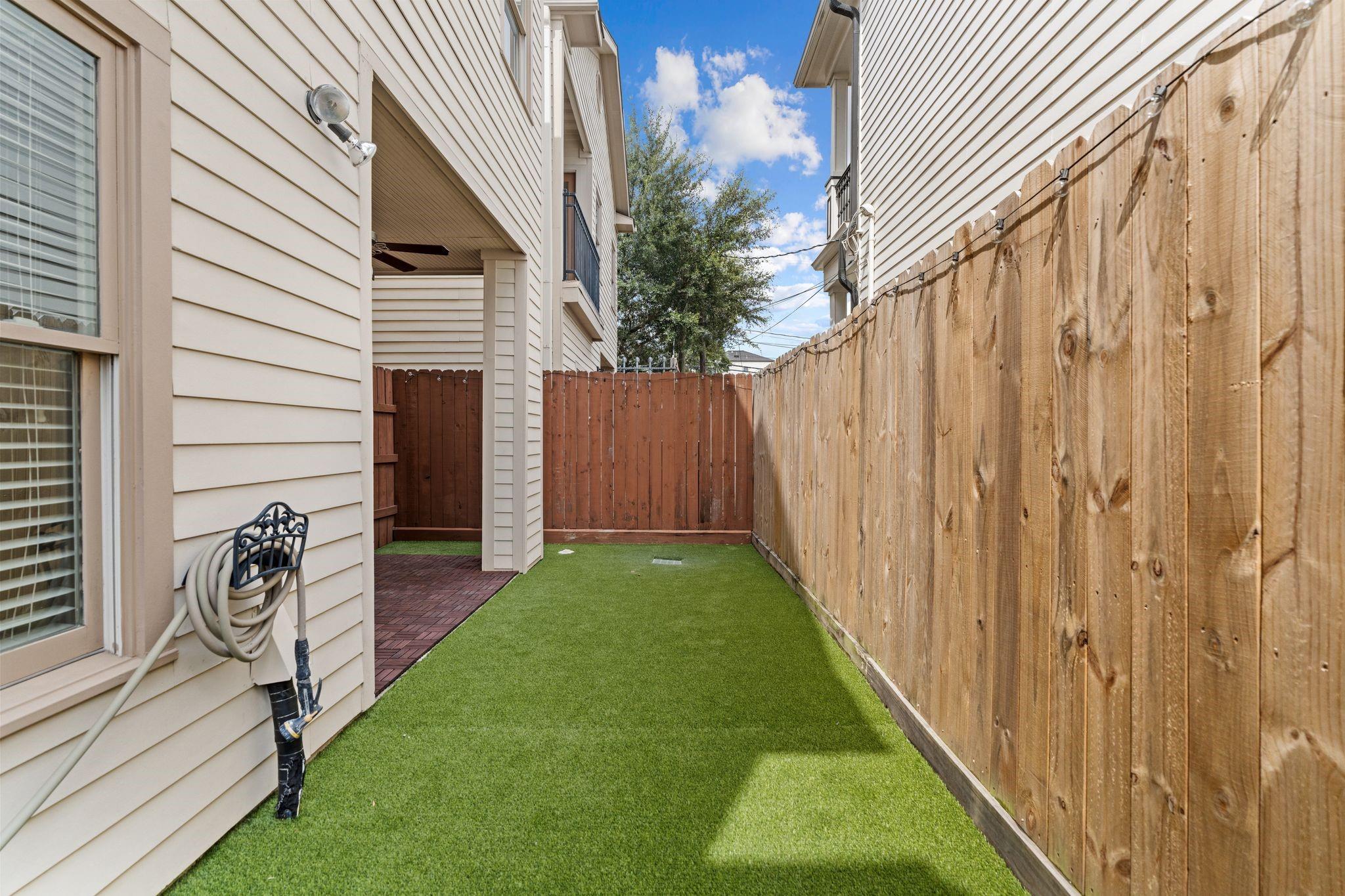 1042 W 25th Street # B, Houston Tx 77008 Property Photo 2