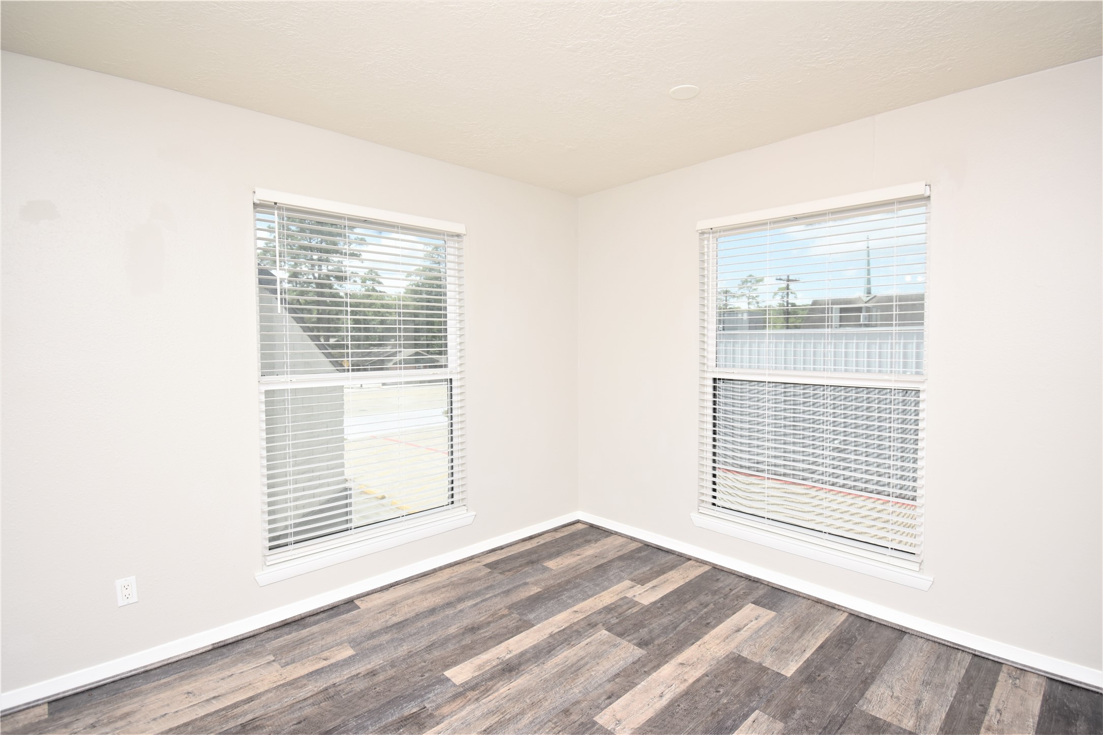 909 Fm 517 Road E F Property Photo 5