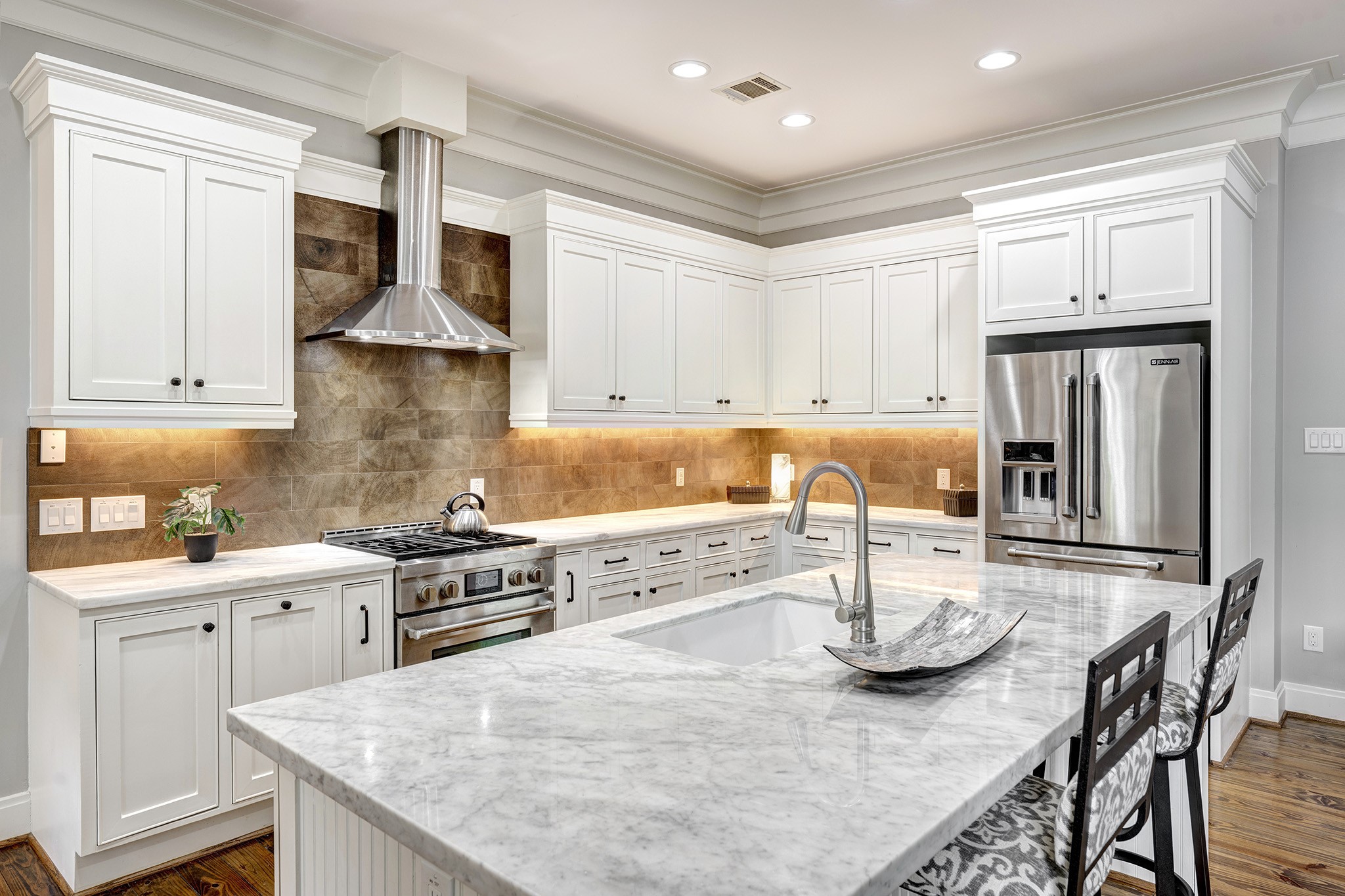 1226 Heights Boulevard Property Photo 12