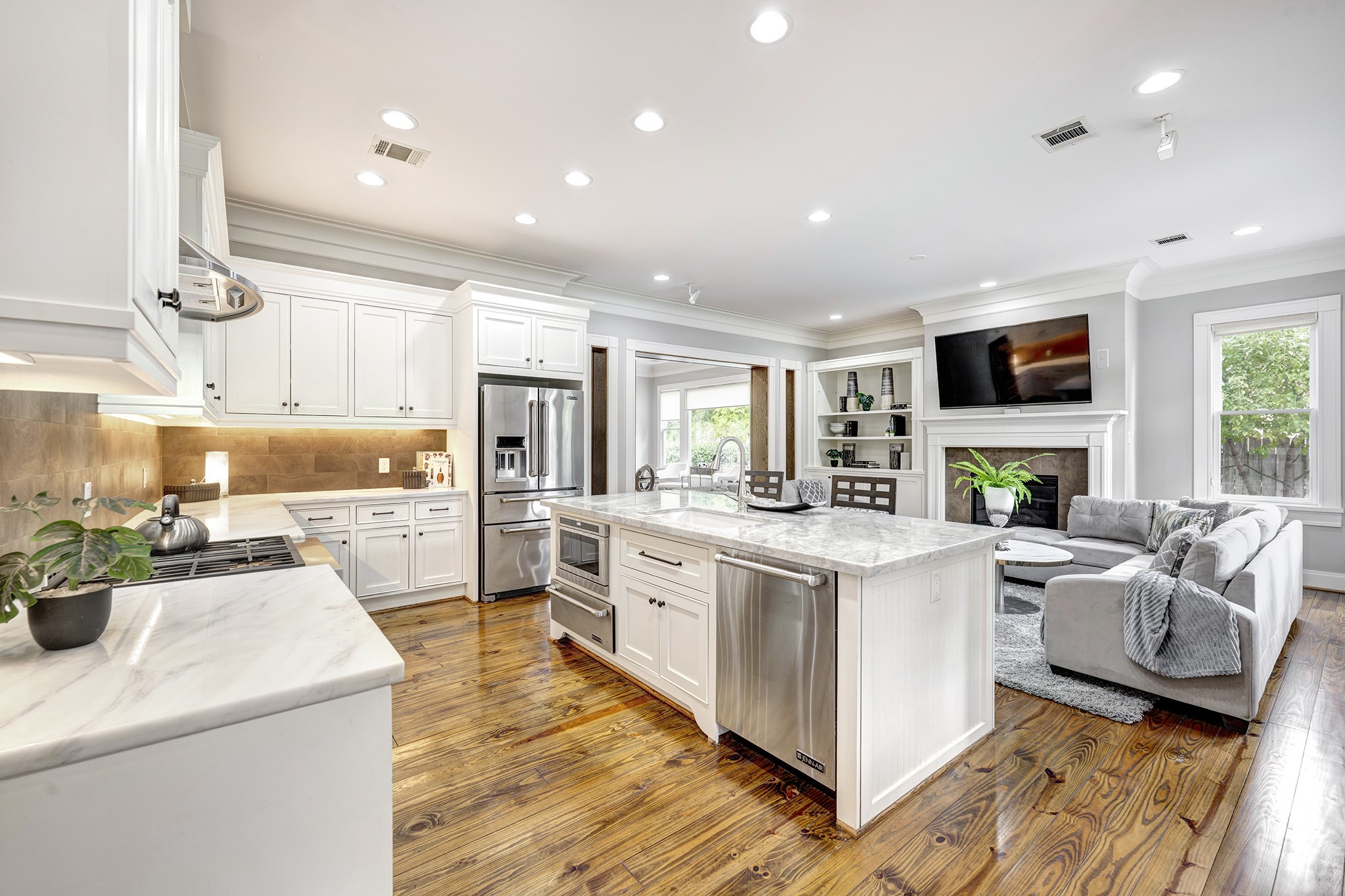 1226 Heights Boulevard Property Photo 17