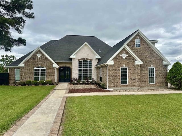 305 Tyler Drive Property Photo 1