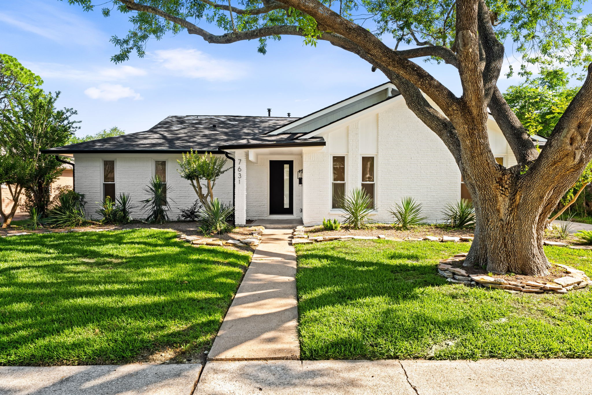 7631 Westwind Lane Property Photo