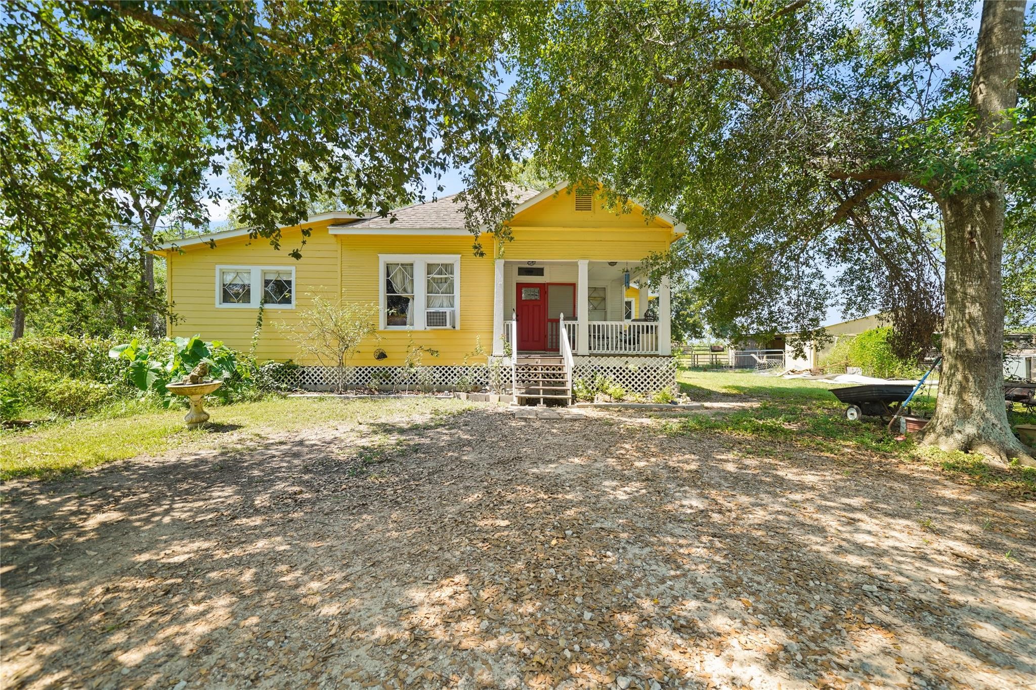 855 County Road 15 Property Photo 1