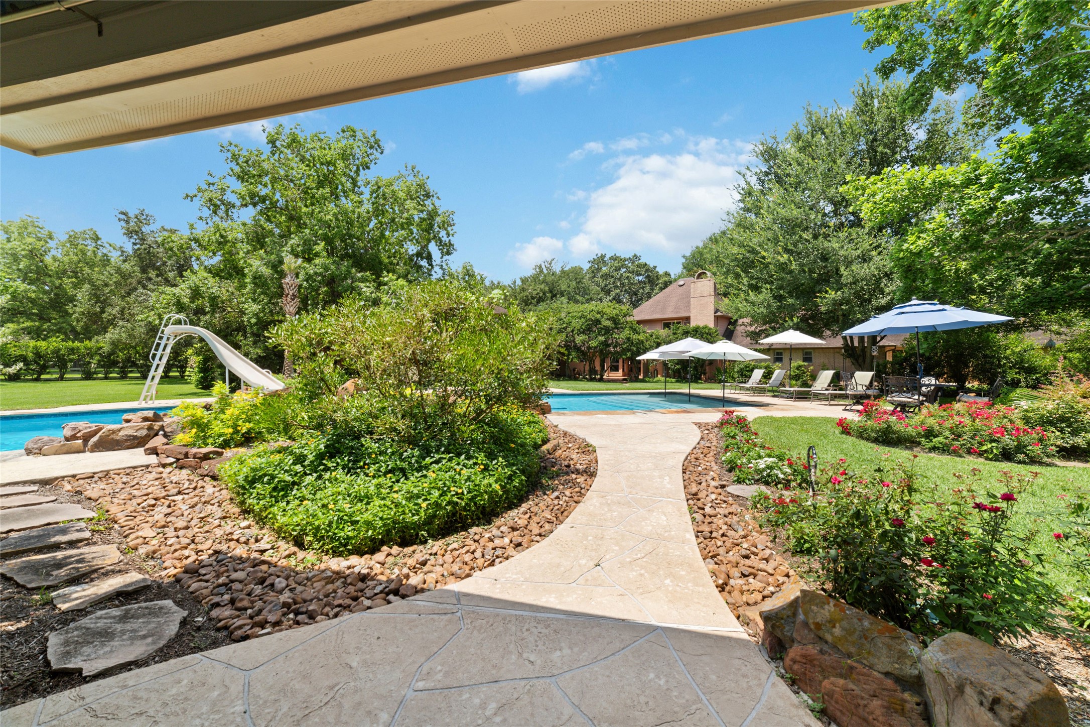 1018 Plantation Meadows Drive Property Photo 6