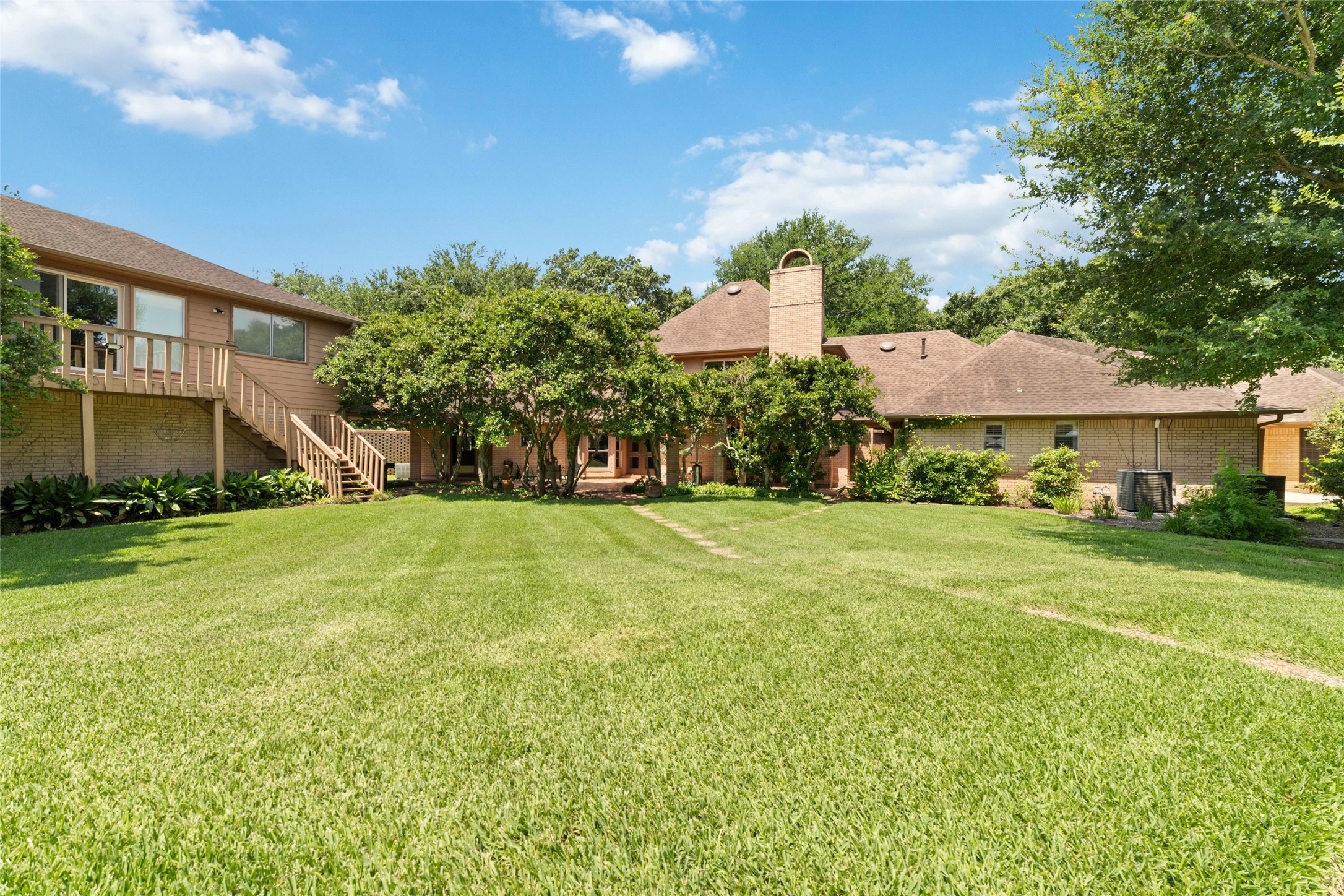 1018 Plantation Meadows Drive Property Photo 18