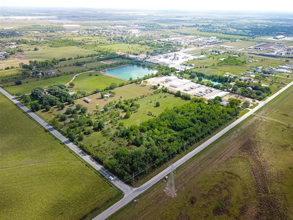17020 Kickapoo Road Property Photo 2