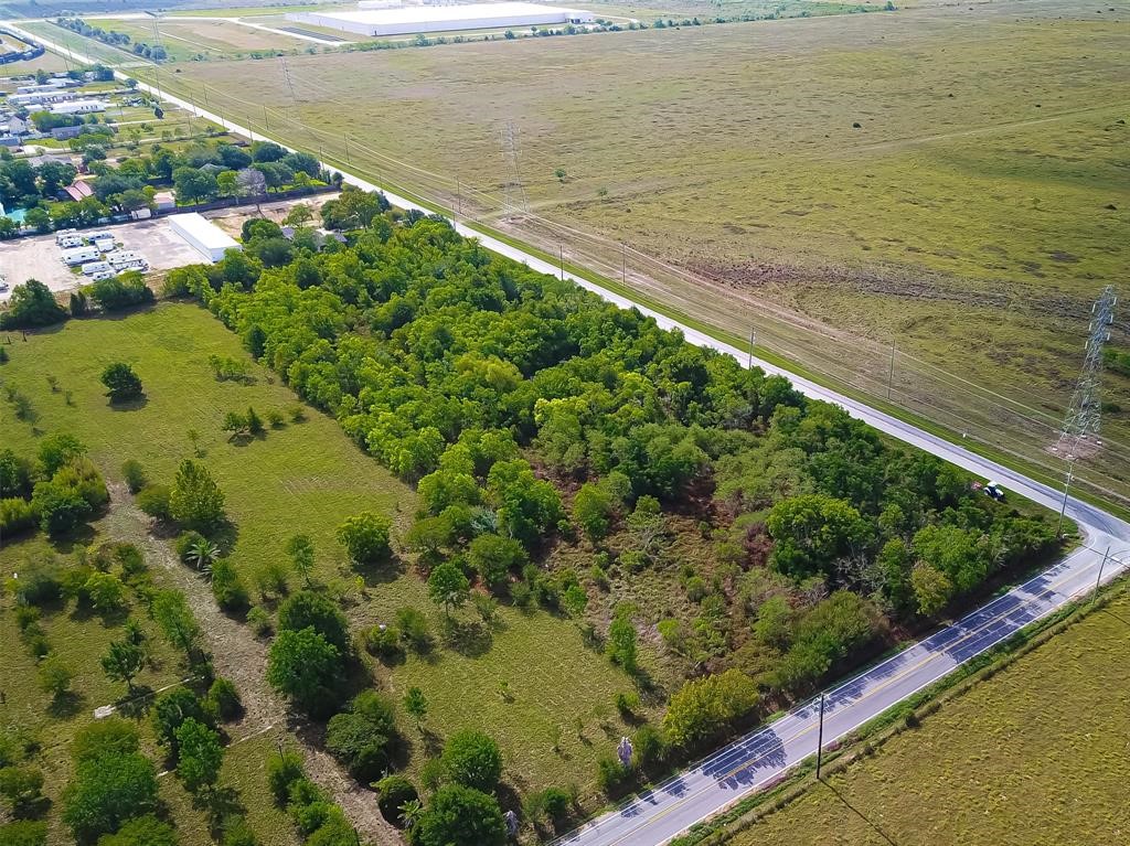 17020 Kickapoo Road Property Photo 3