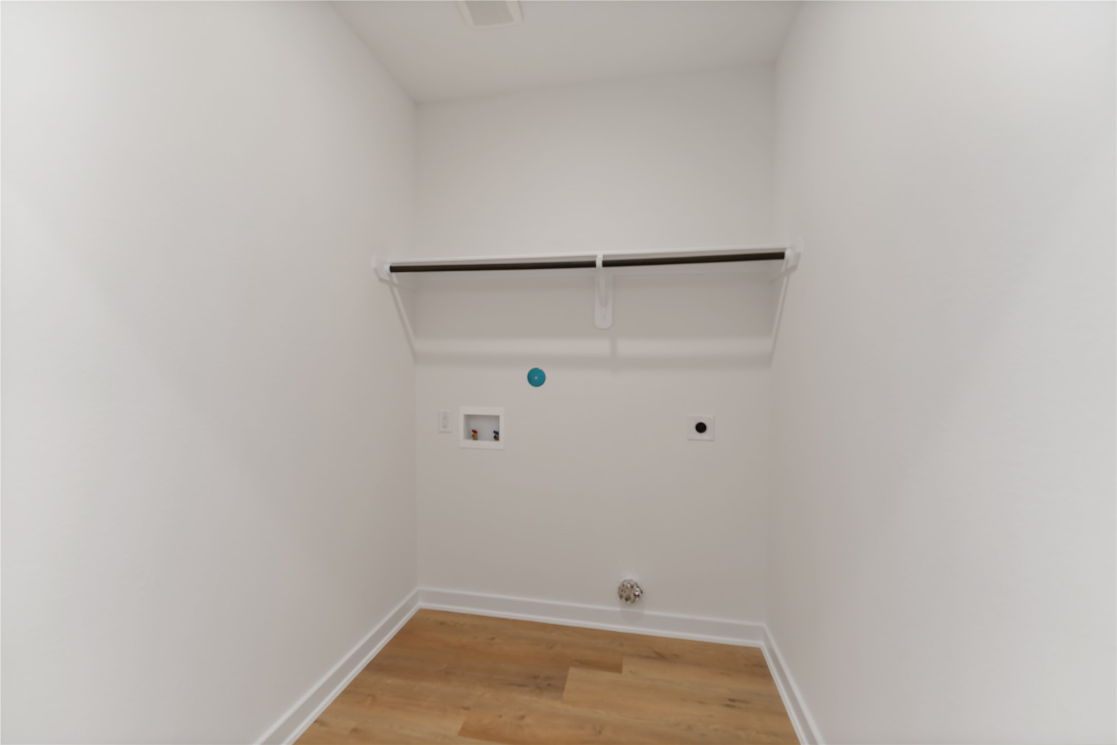 7809 Queen Street A/b Property Photo 17