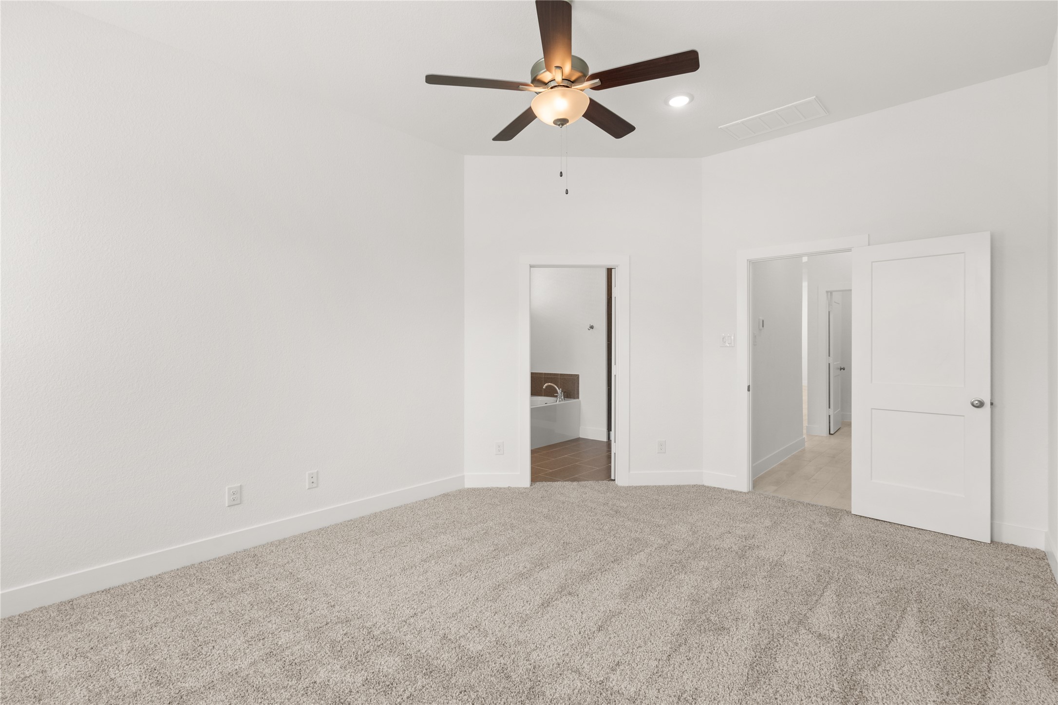 532 Red Cascade Trail Property Photo 10