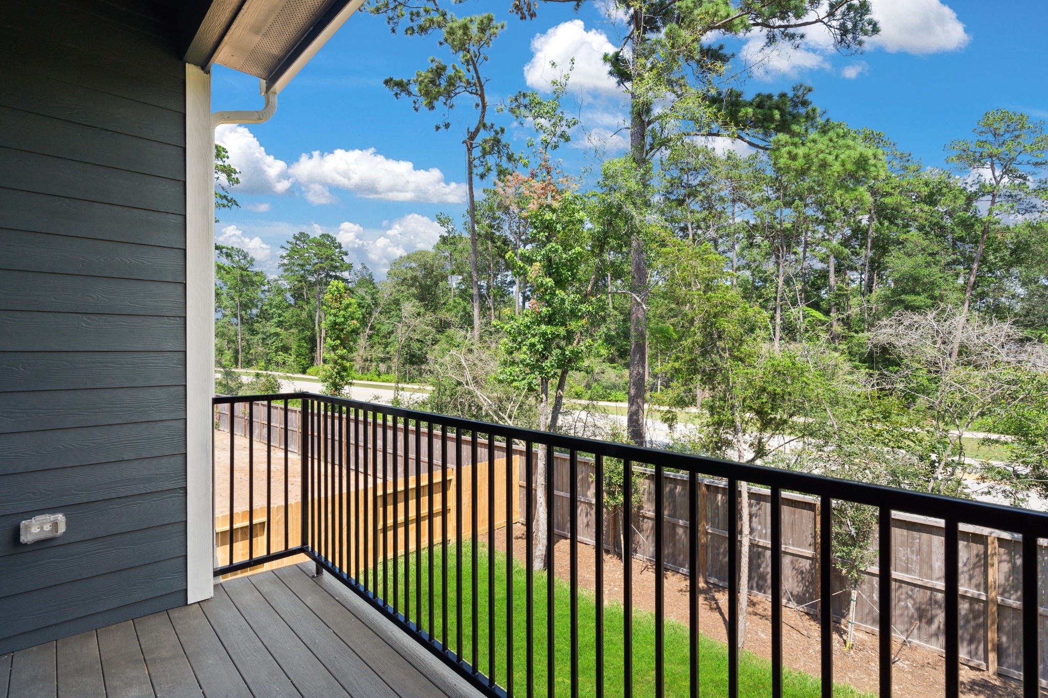 532 Red Cascade Trail Property Photo 15