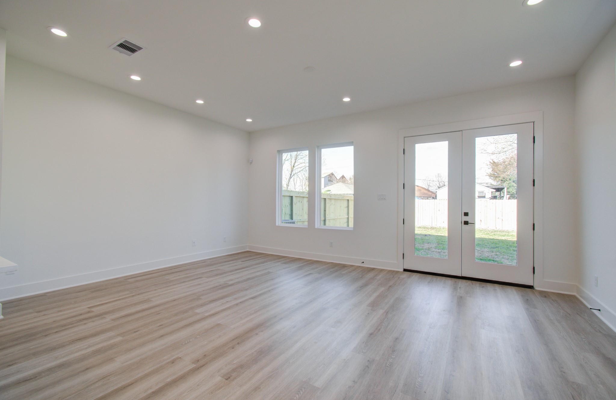 4425 Providence Street Property Photo 9
