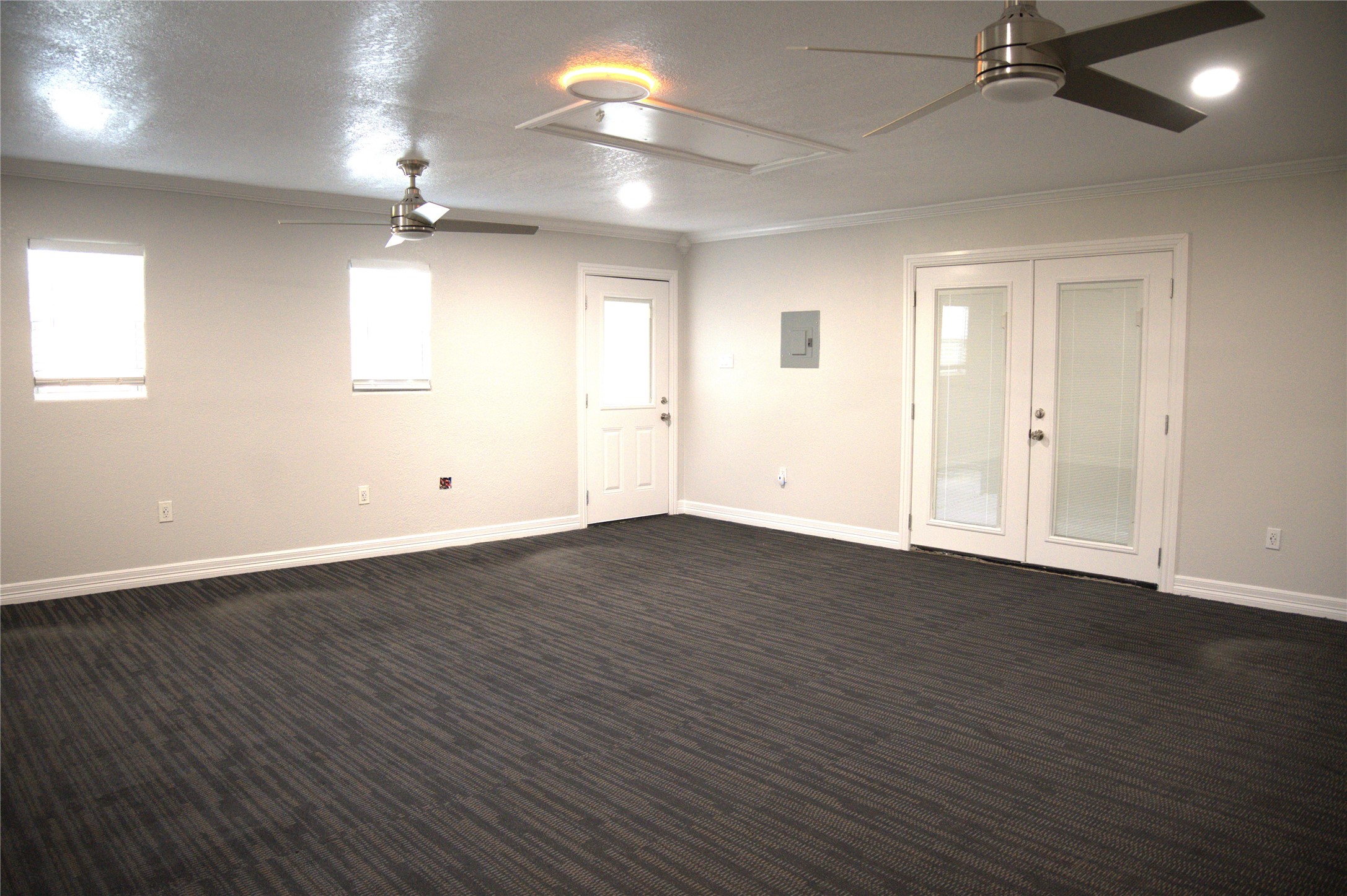 10203 Huntington Way Drive Property Photo 16