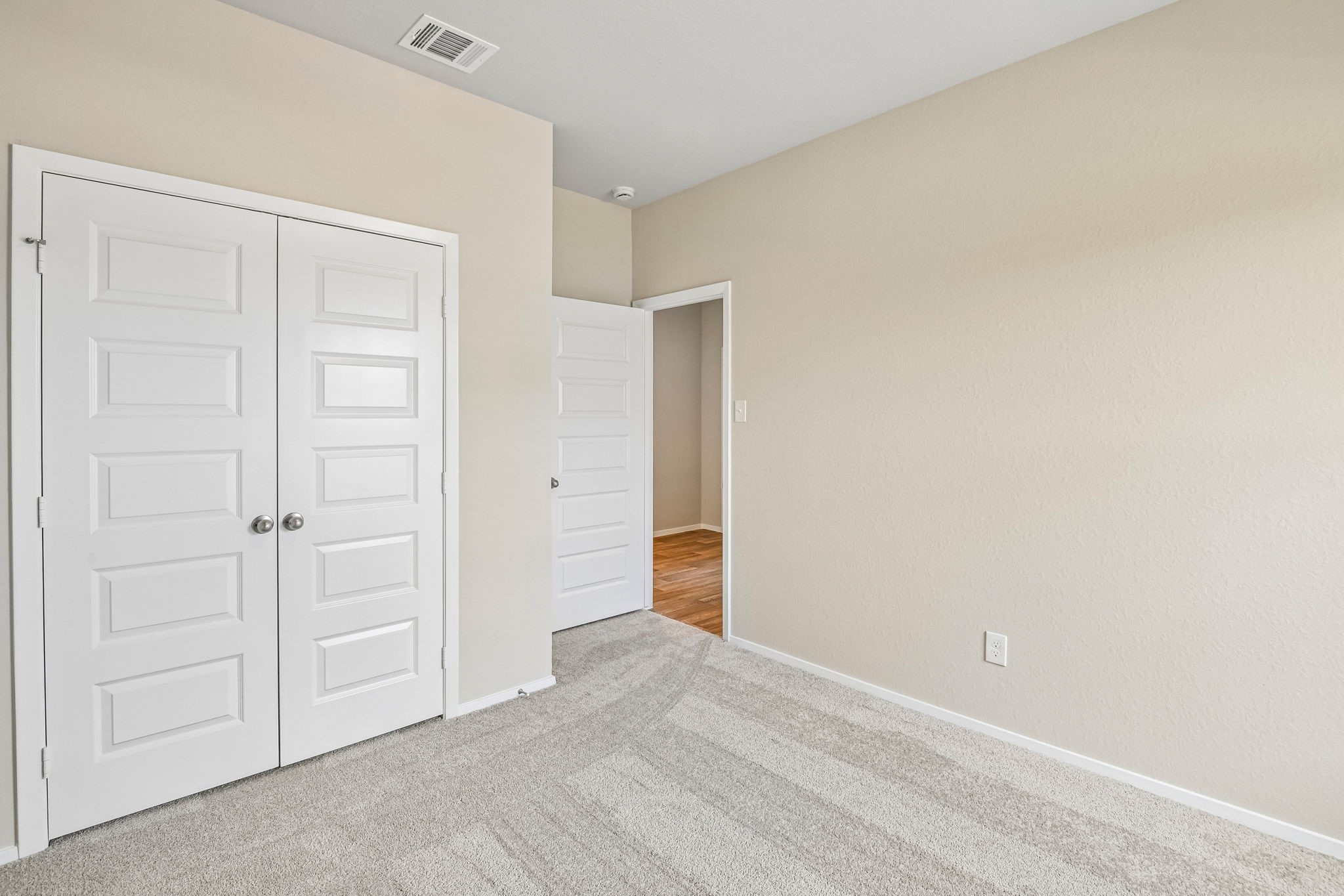 4635 Coral Bean Street Property Photo 6