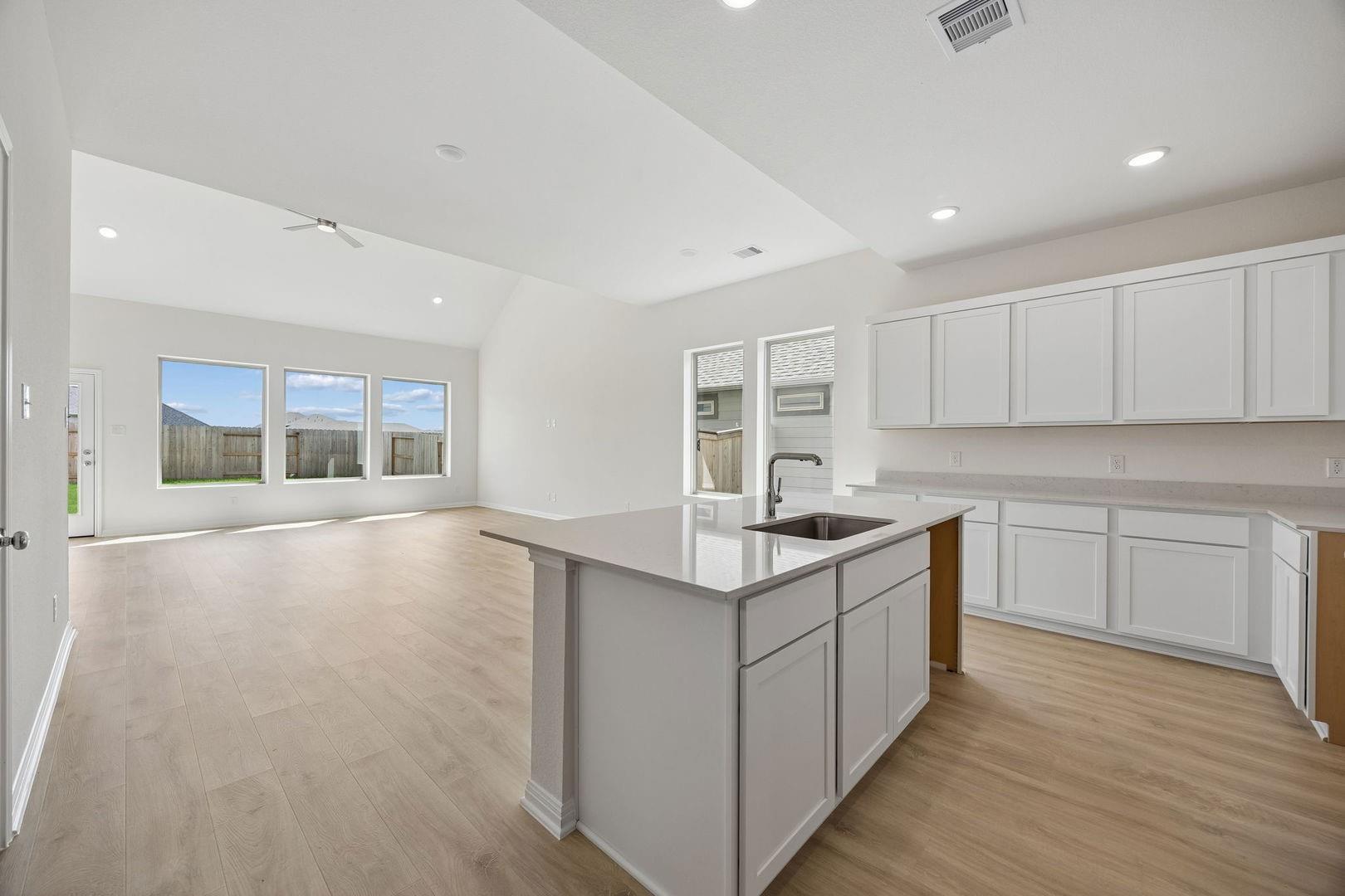 31106 Rena Coast Drive Property Photo 4