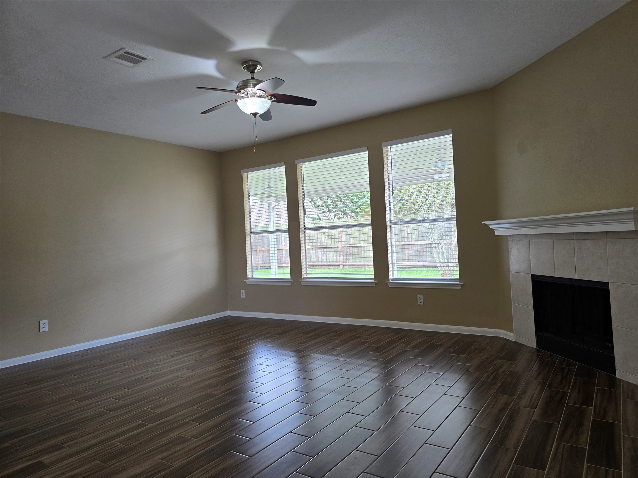 1820 Branch Hill Drive Property Photo 12