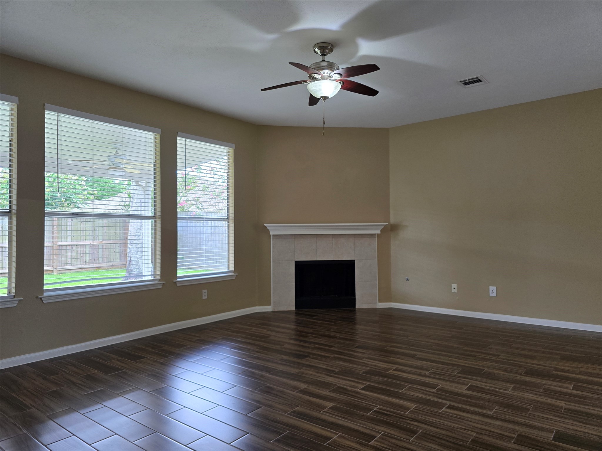1820 Branch Hill Drive Property Photo 13