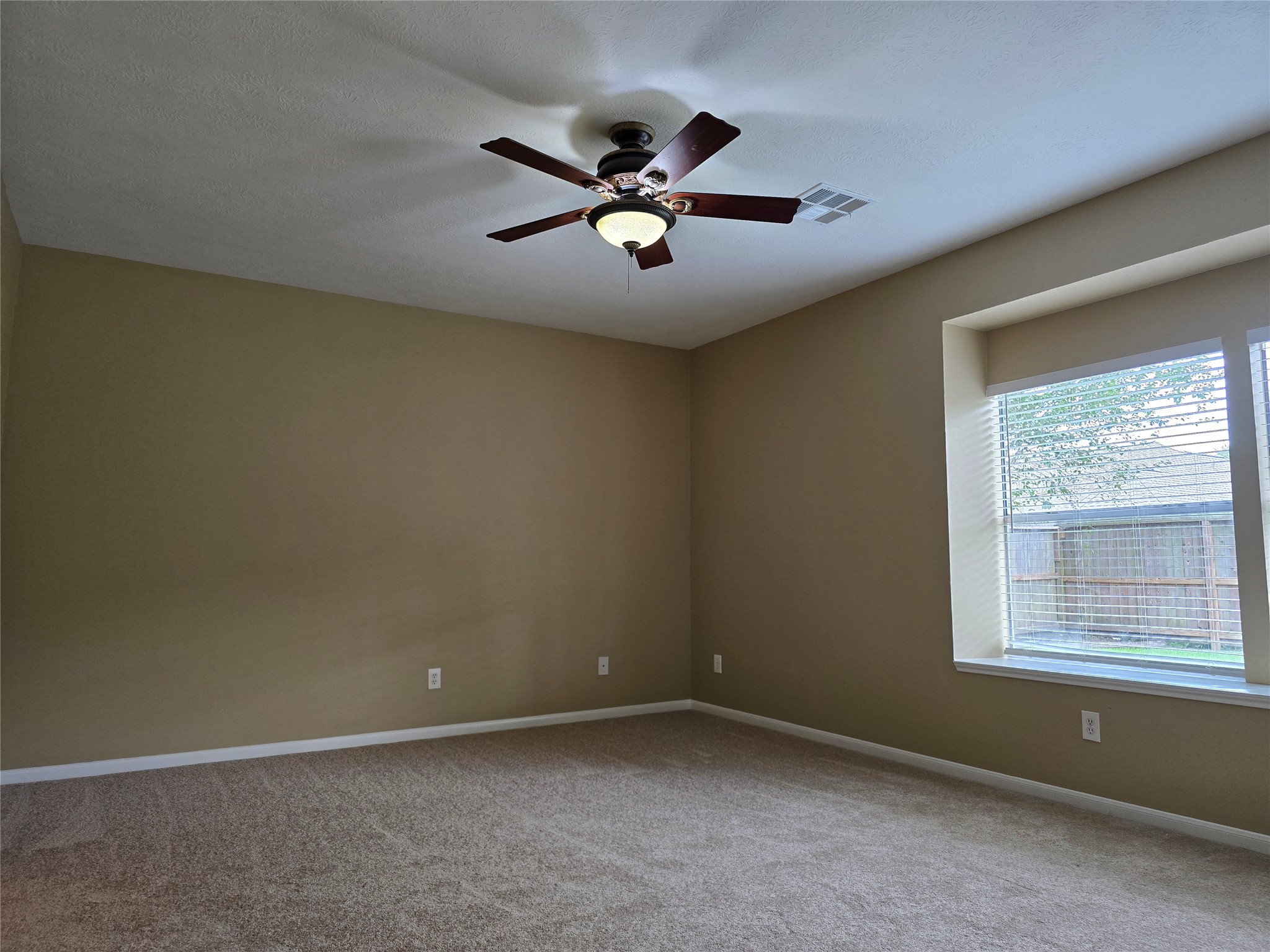 1820 Branch Hill Drive Property Photo 15