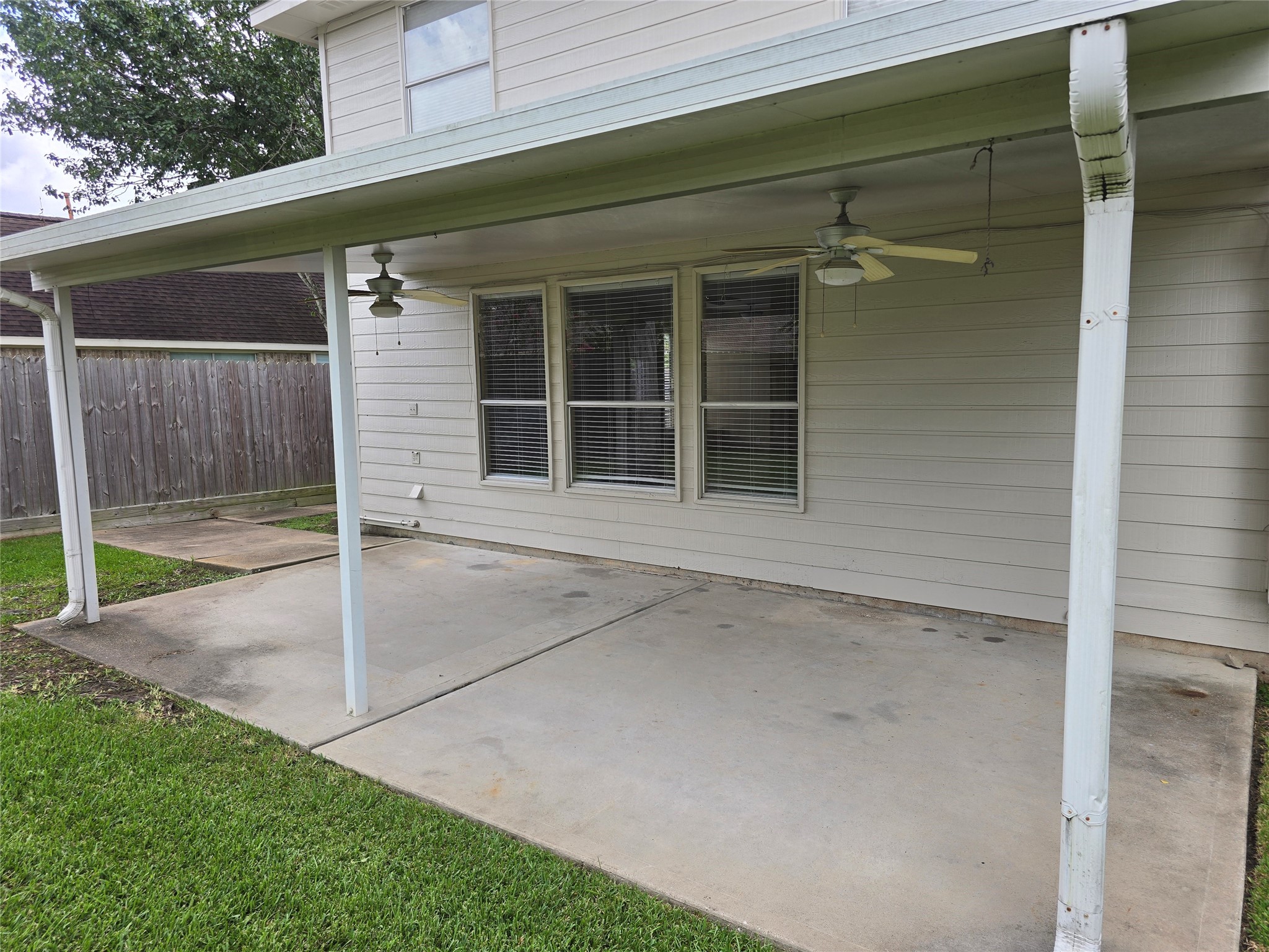 1820 Branch Hill Drive Property Photo 35