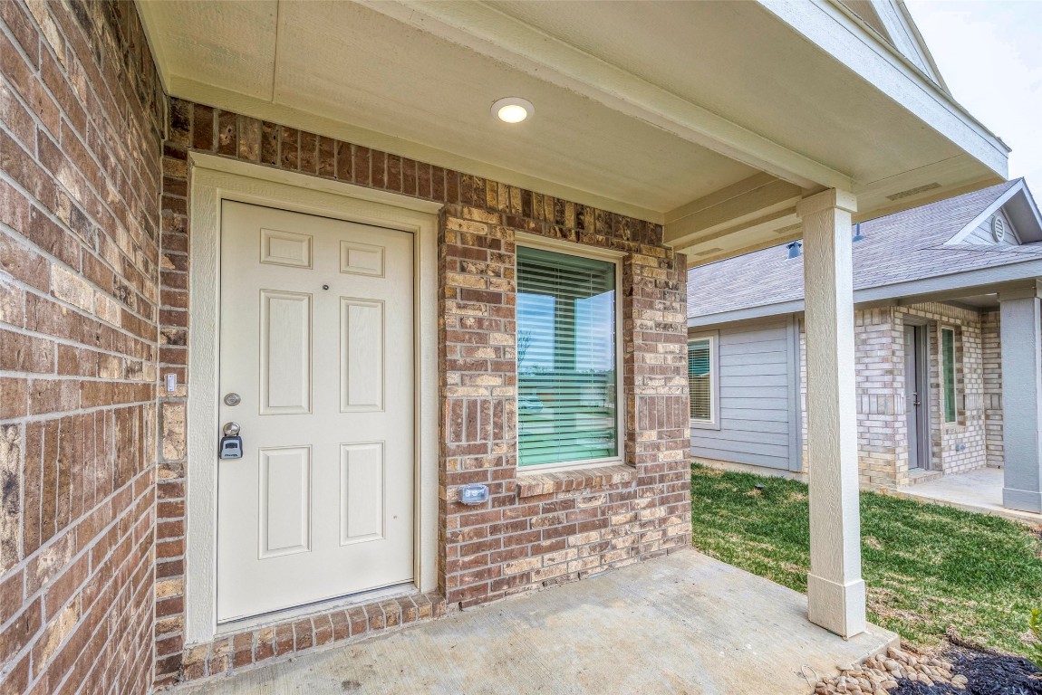 1491 Las Cuevas Drive Property Photo 2
