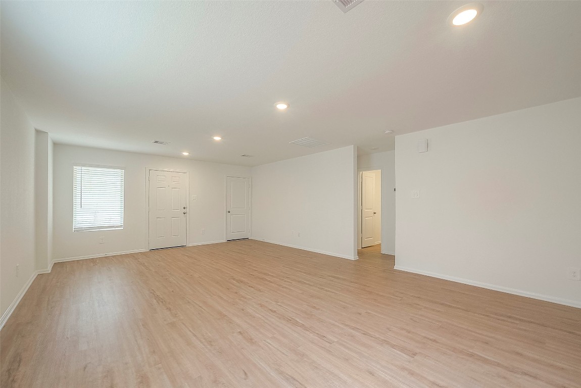 1491 Las Cuevas Drive Property Photo 4