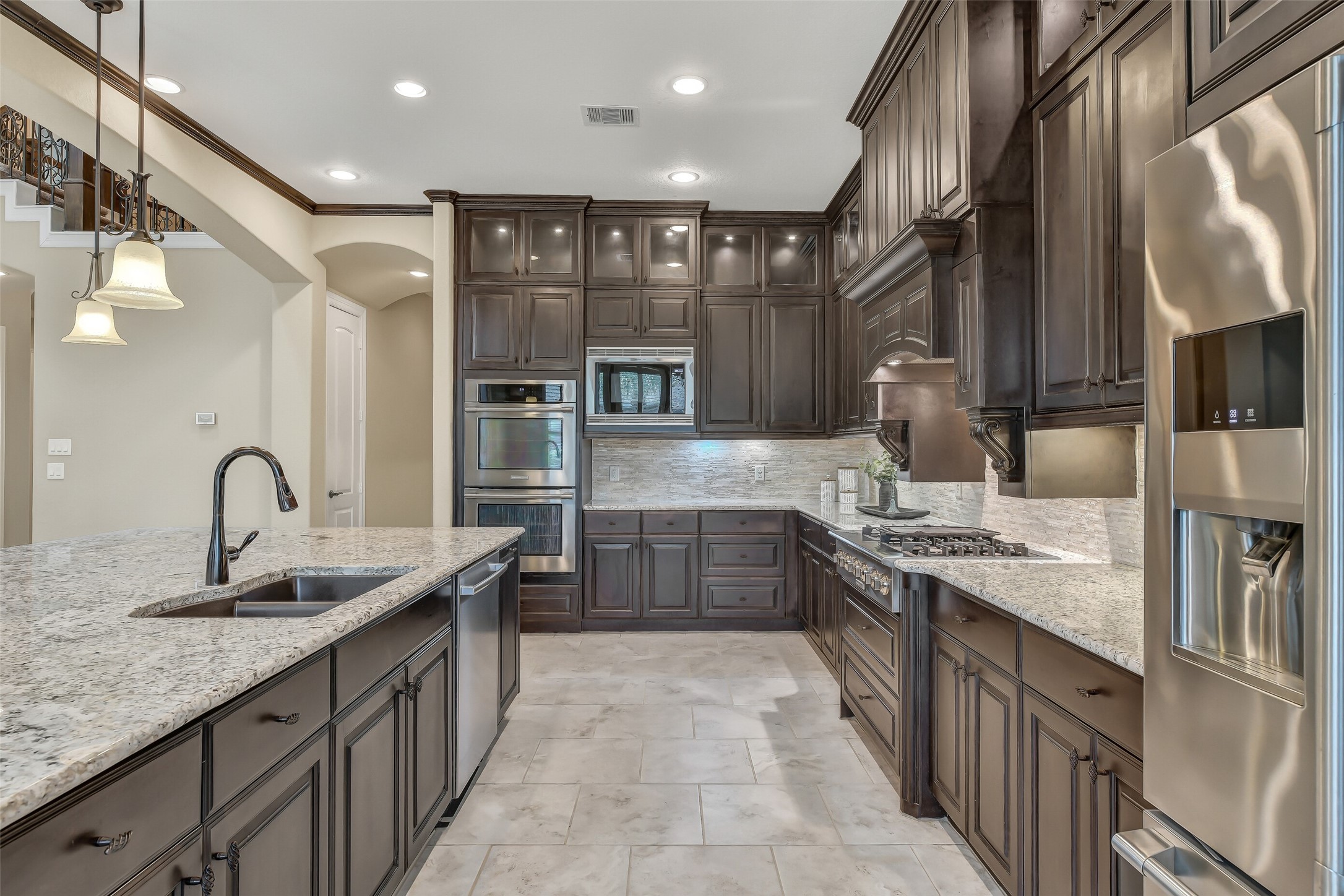 2204 Texoma Bend Lane Property Photo 11