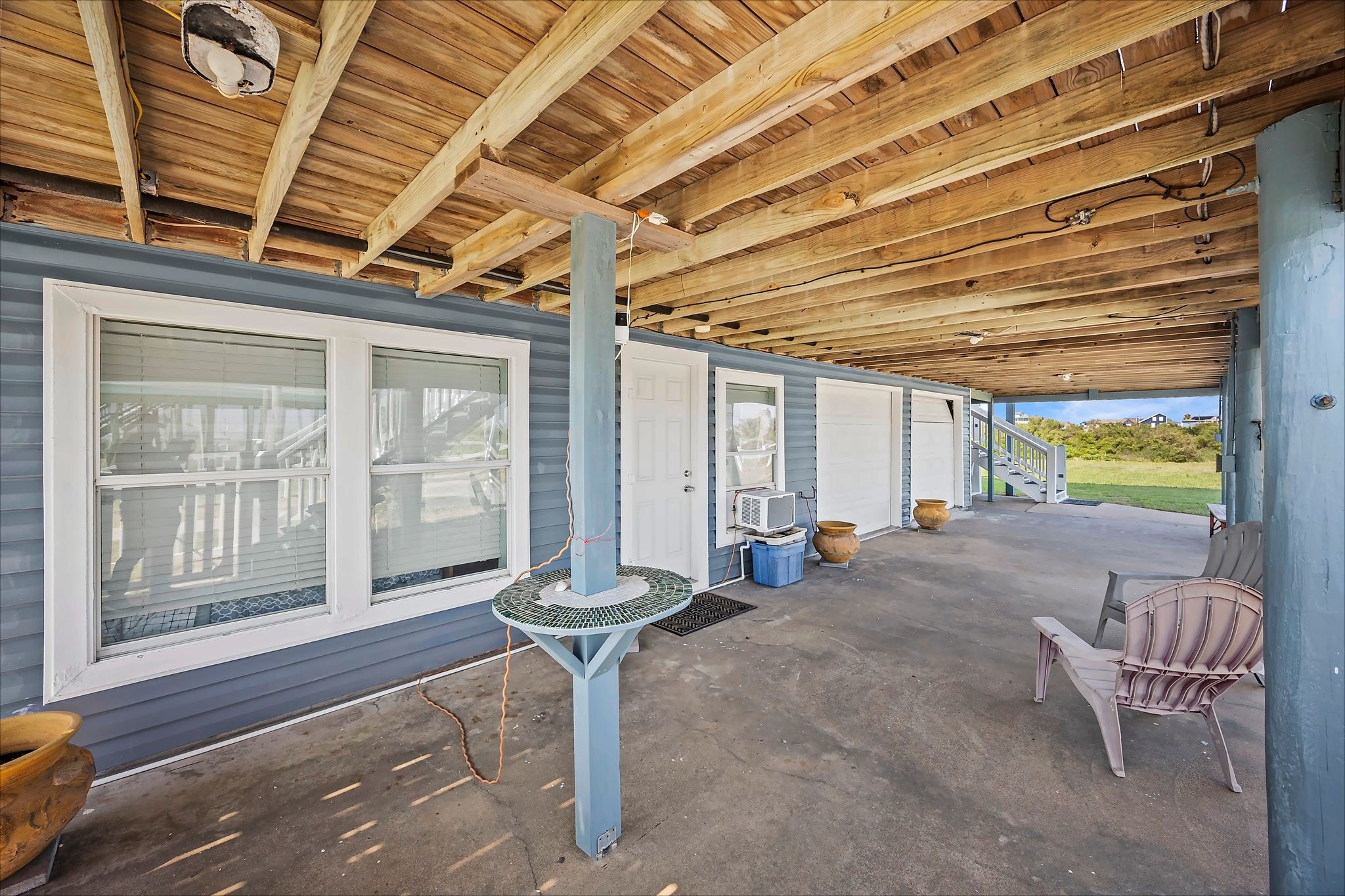 4023 1st Street Property Photo 5