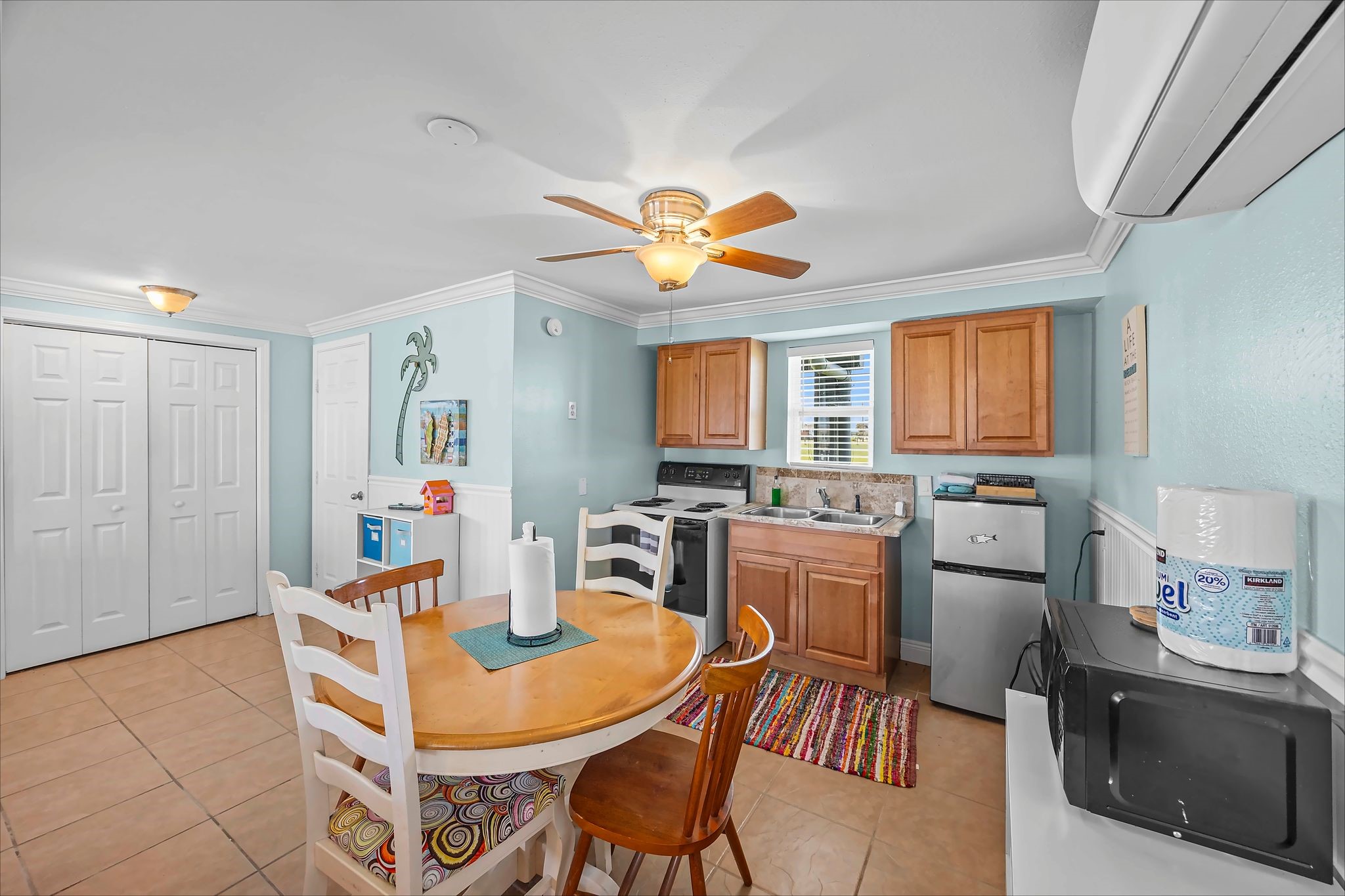 4023 1st Street Property Photo 9