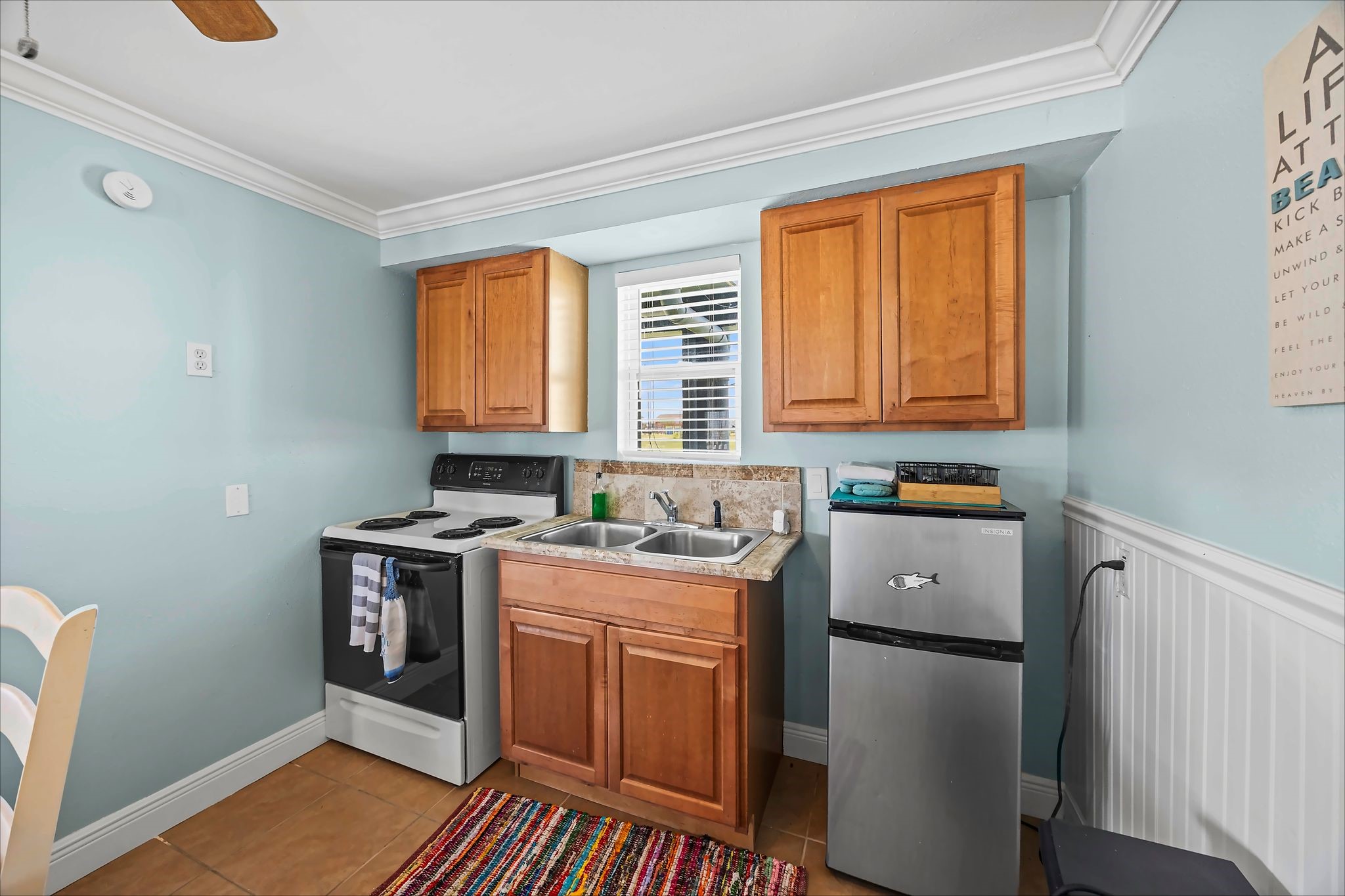 4023 1st Street Property Photo 10