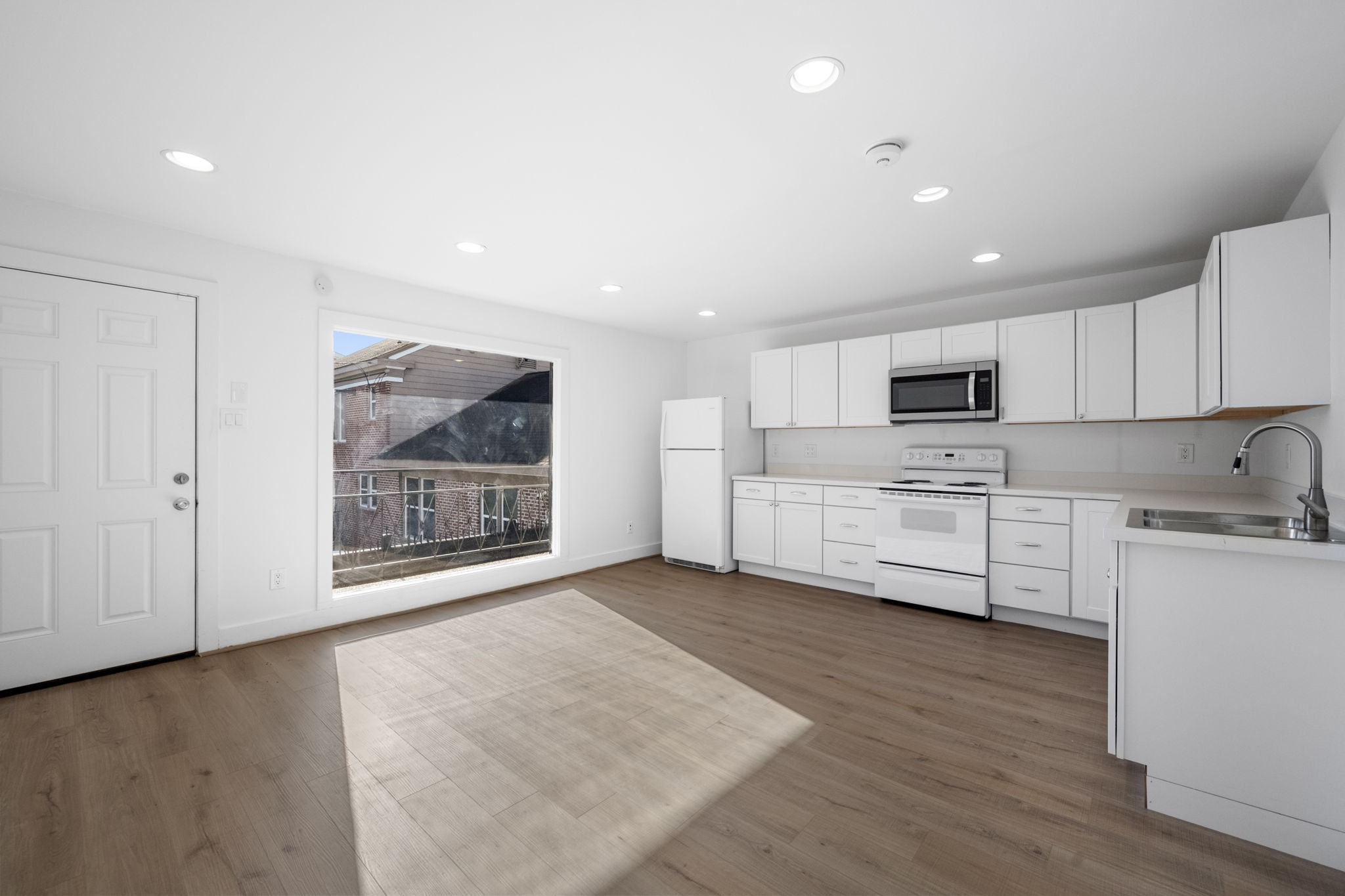 234 Westheimer Road 7 Property Photo 8